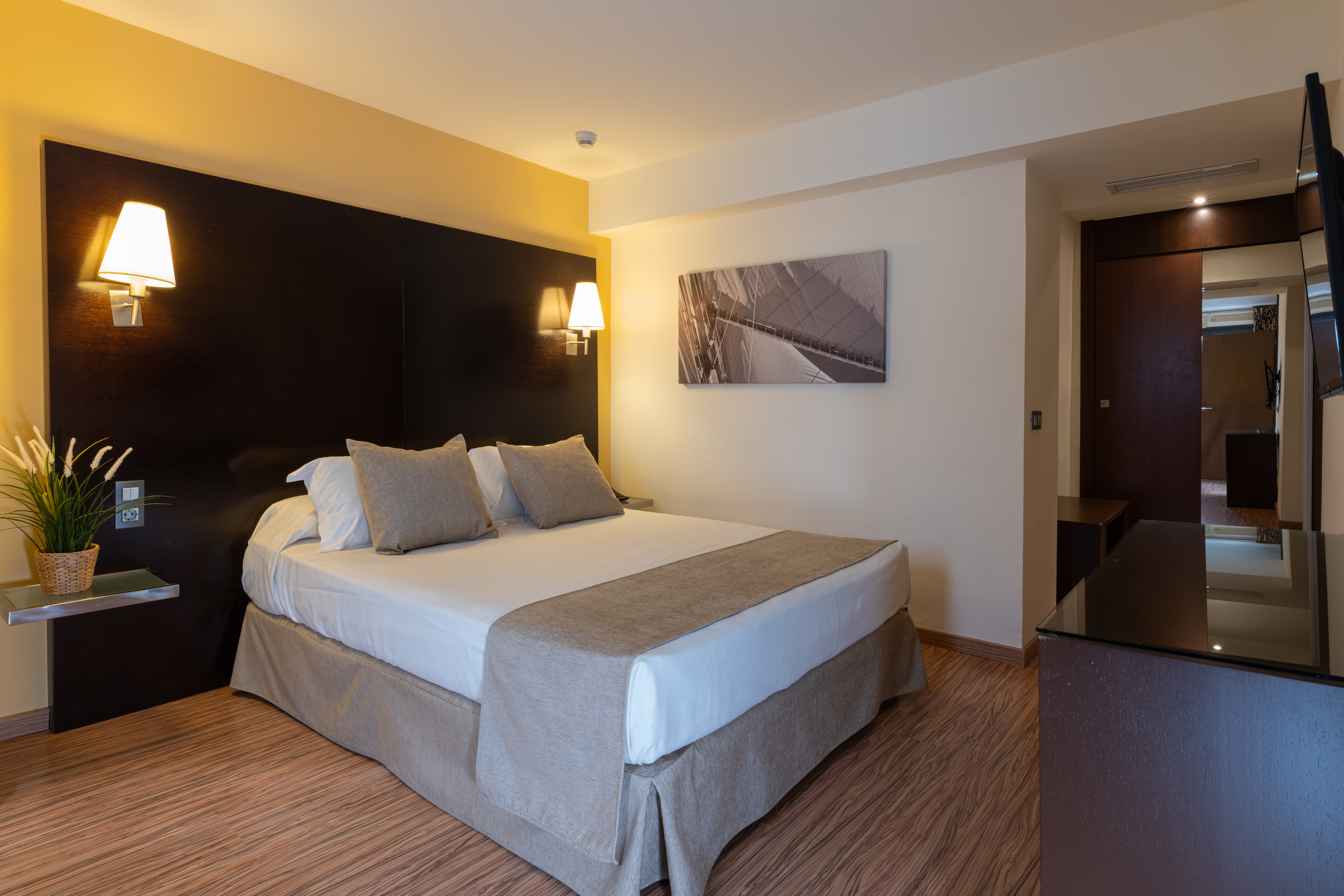 Family Room Capacity 4