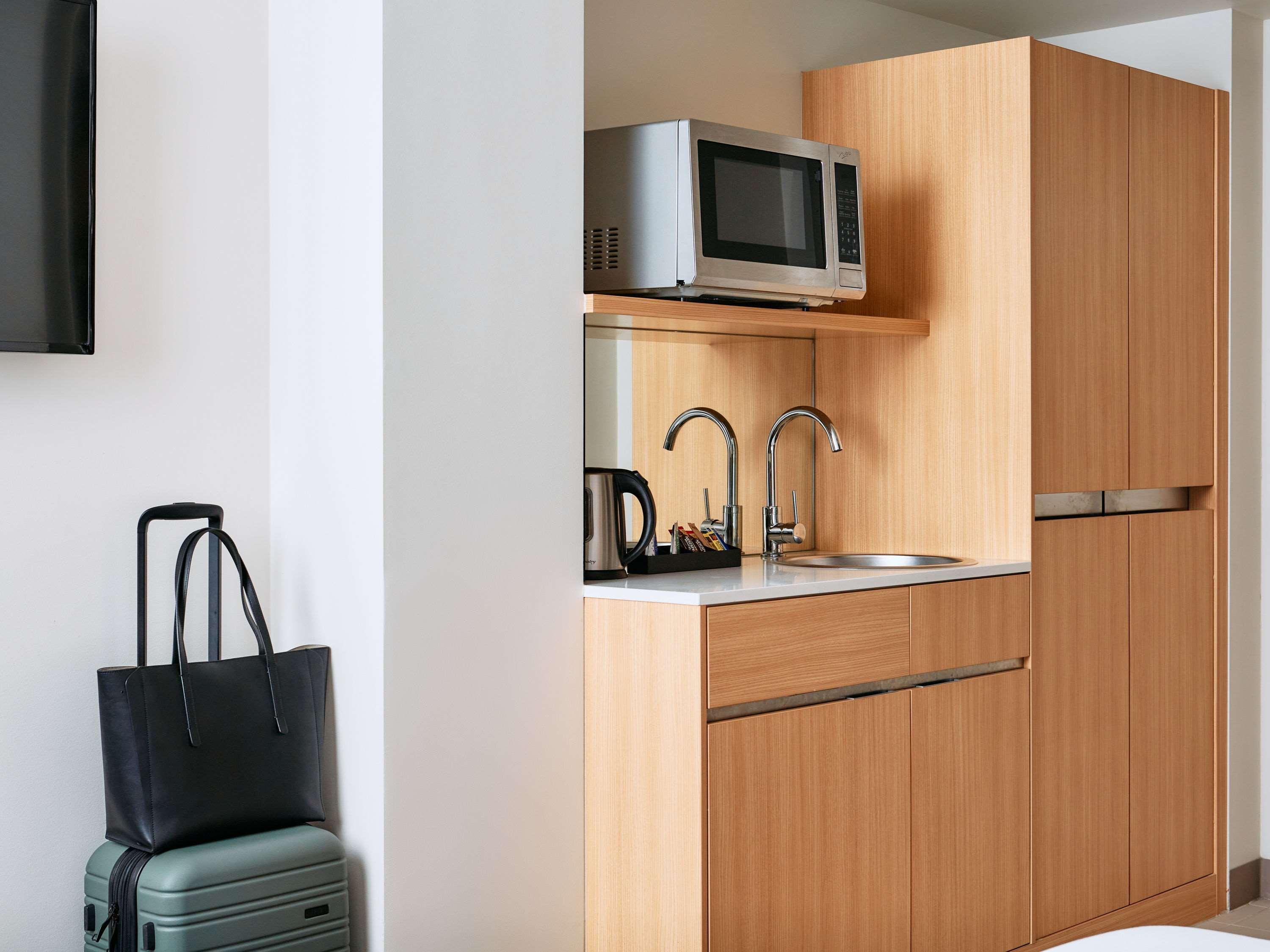 Double Queen Size Bed