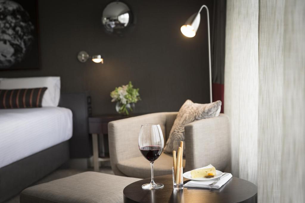 Double Executive King Bed