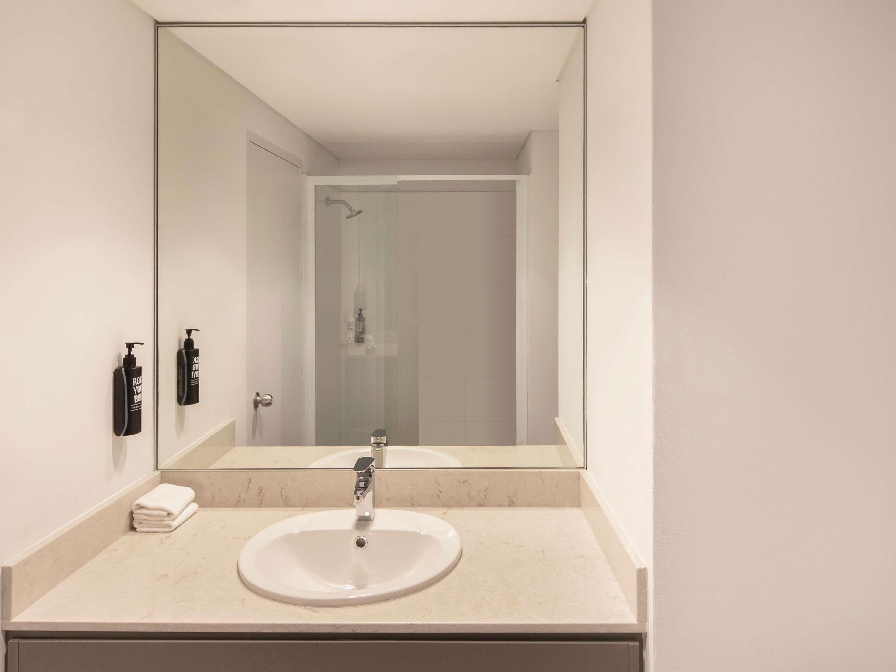 Double Deluxe Queen Bed