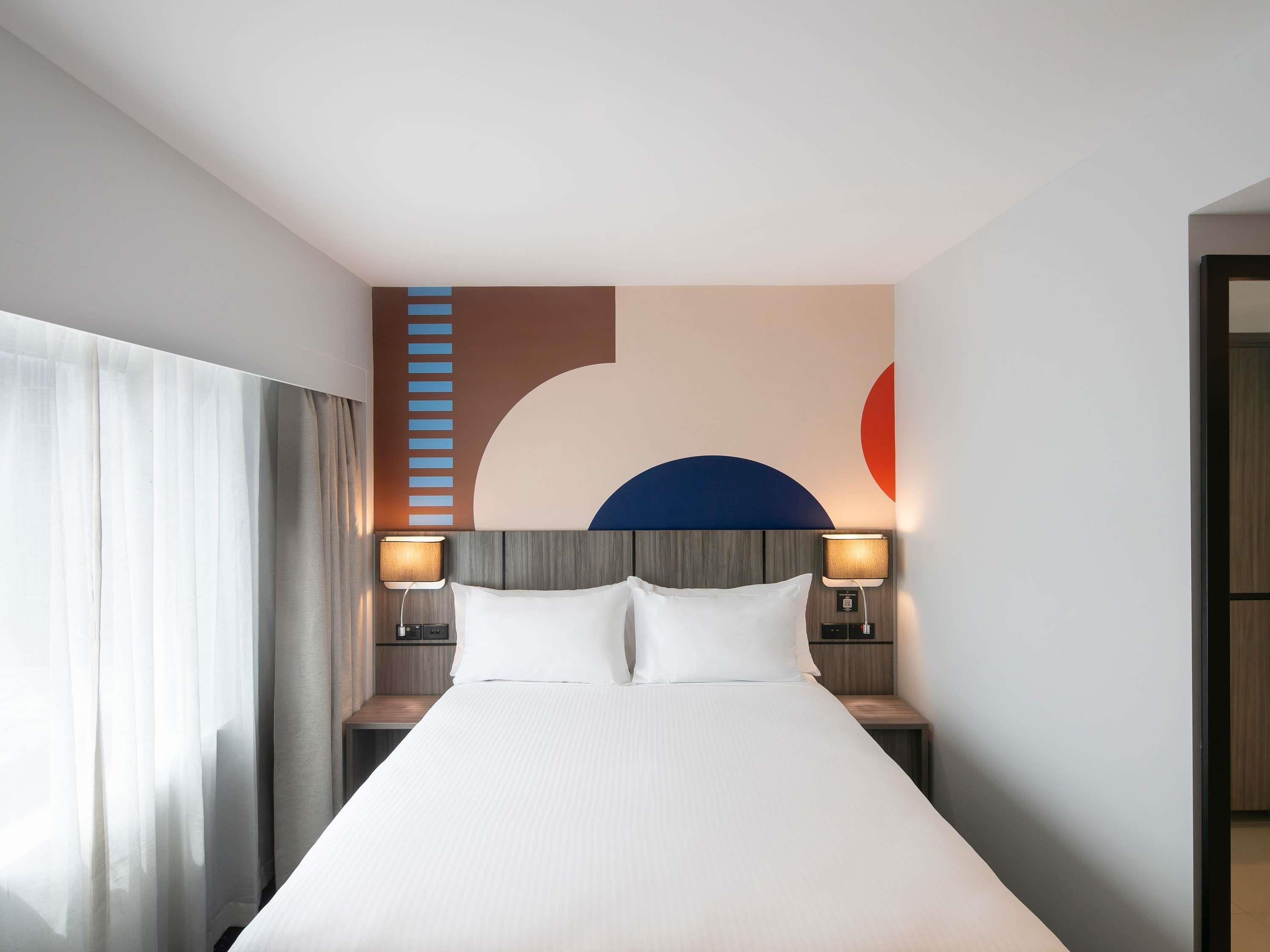 Double Deluxe King Bed