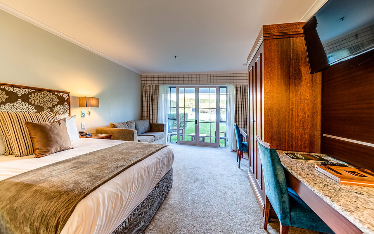 Double Queen Size Bed