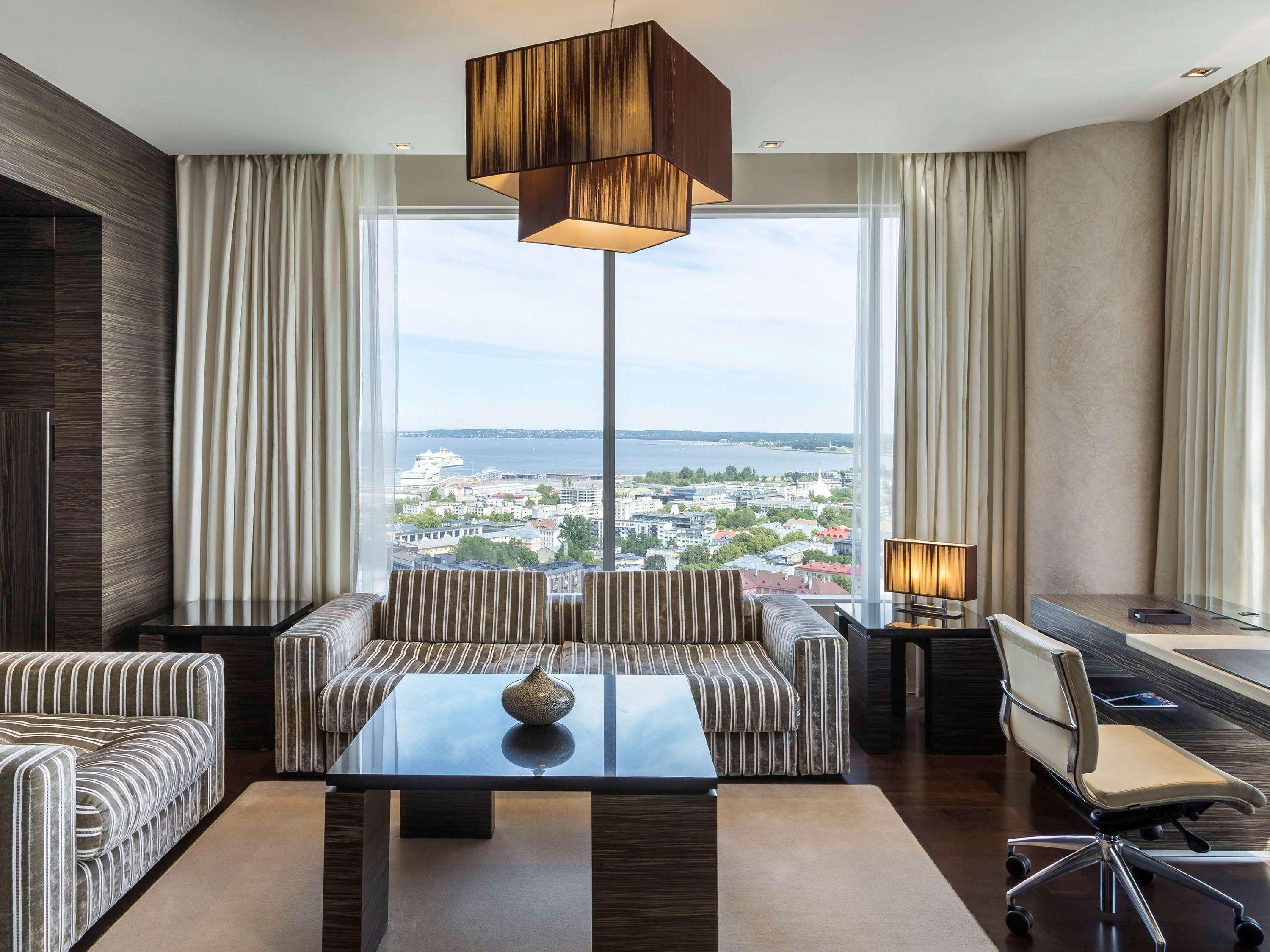 Suite Executive King Bed