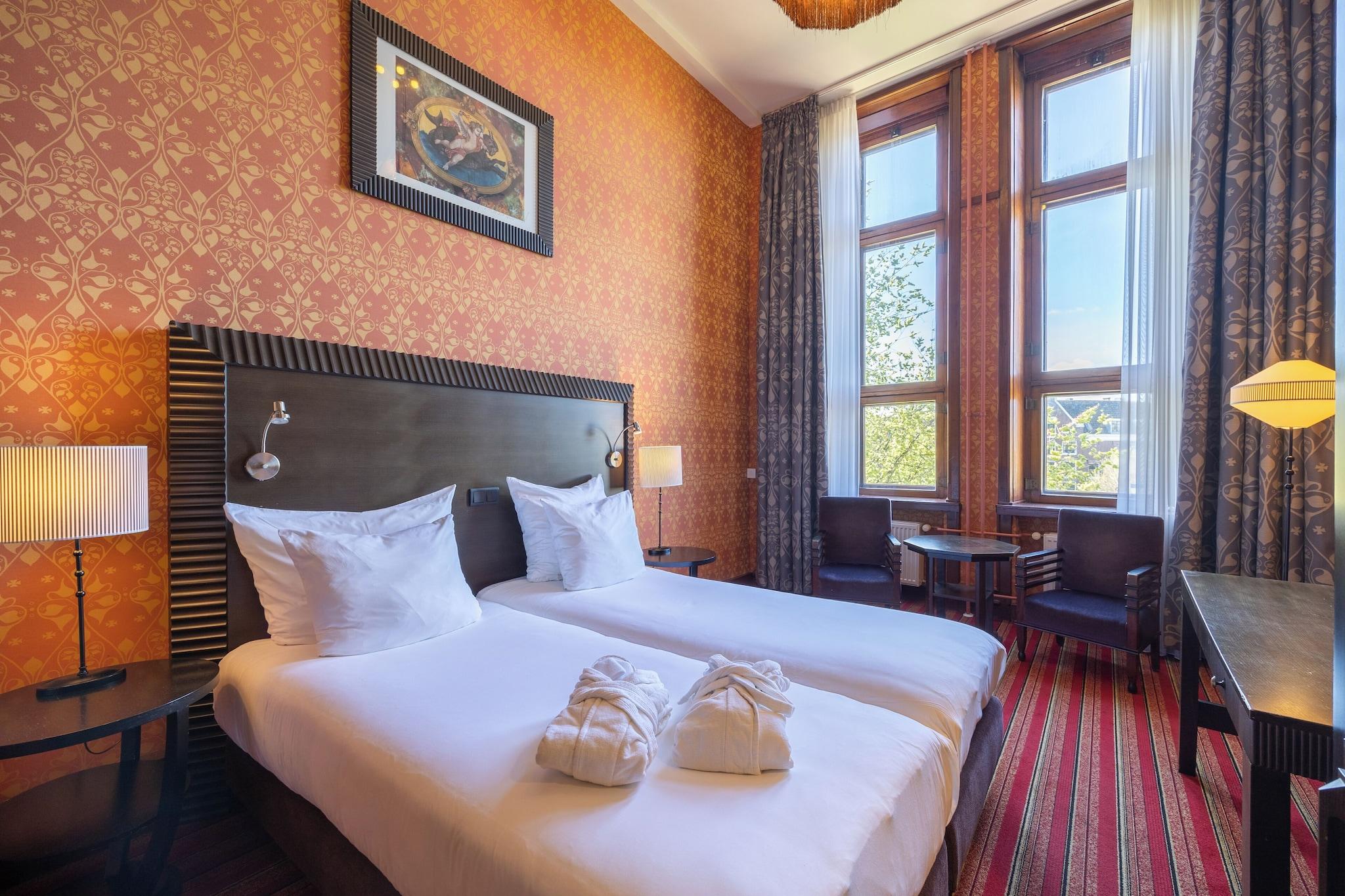 Double Superior with Views