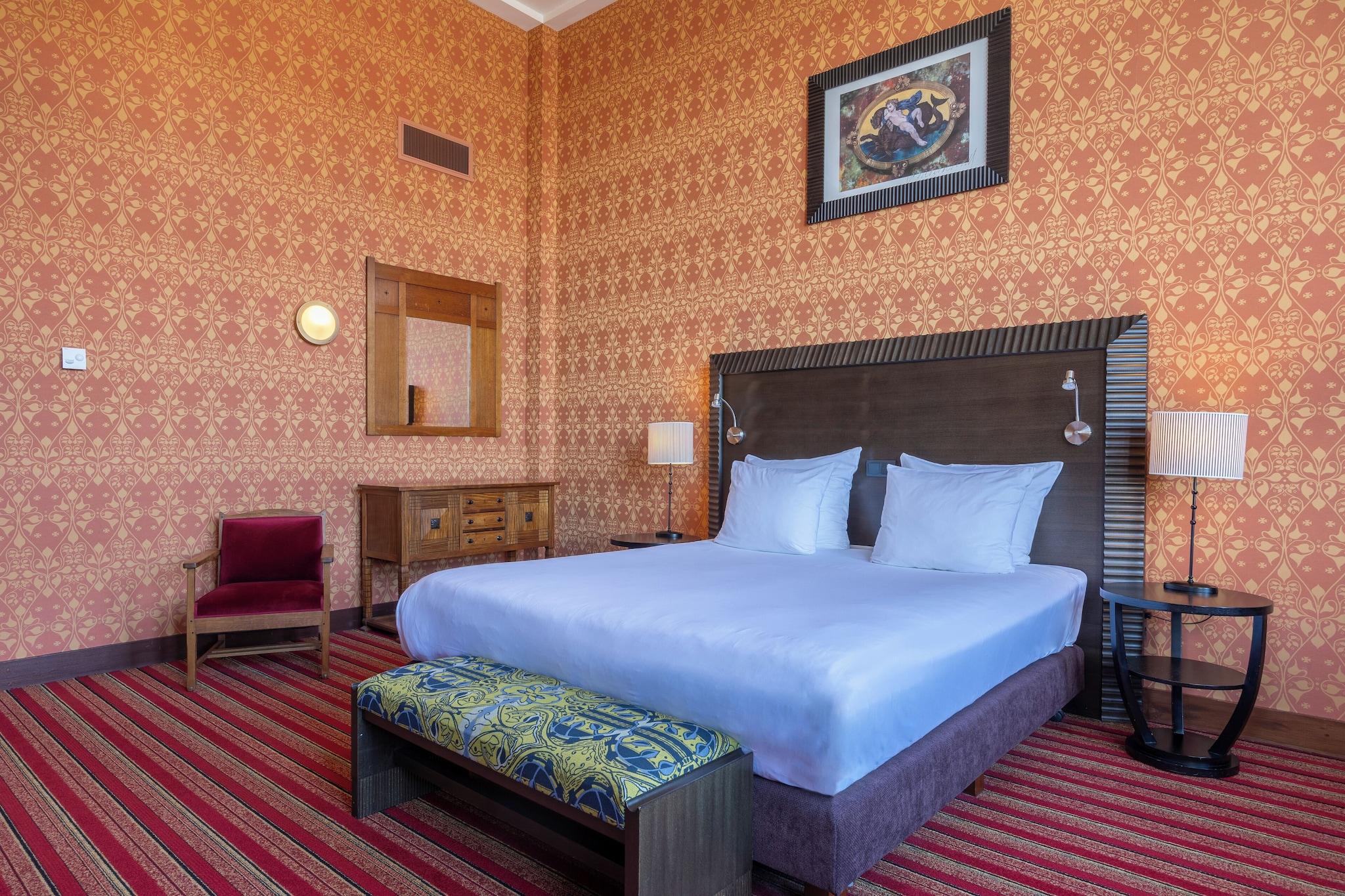 Double Superior King Bed