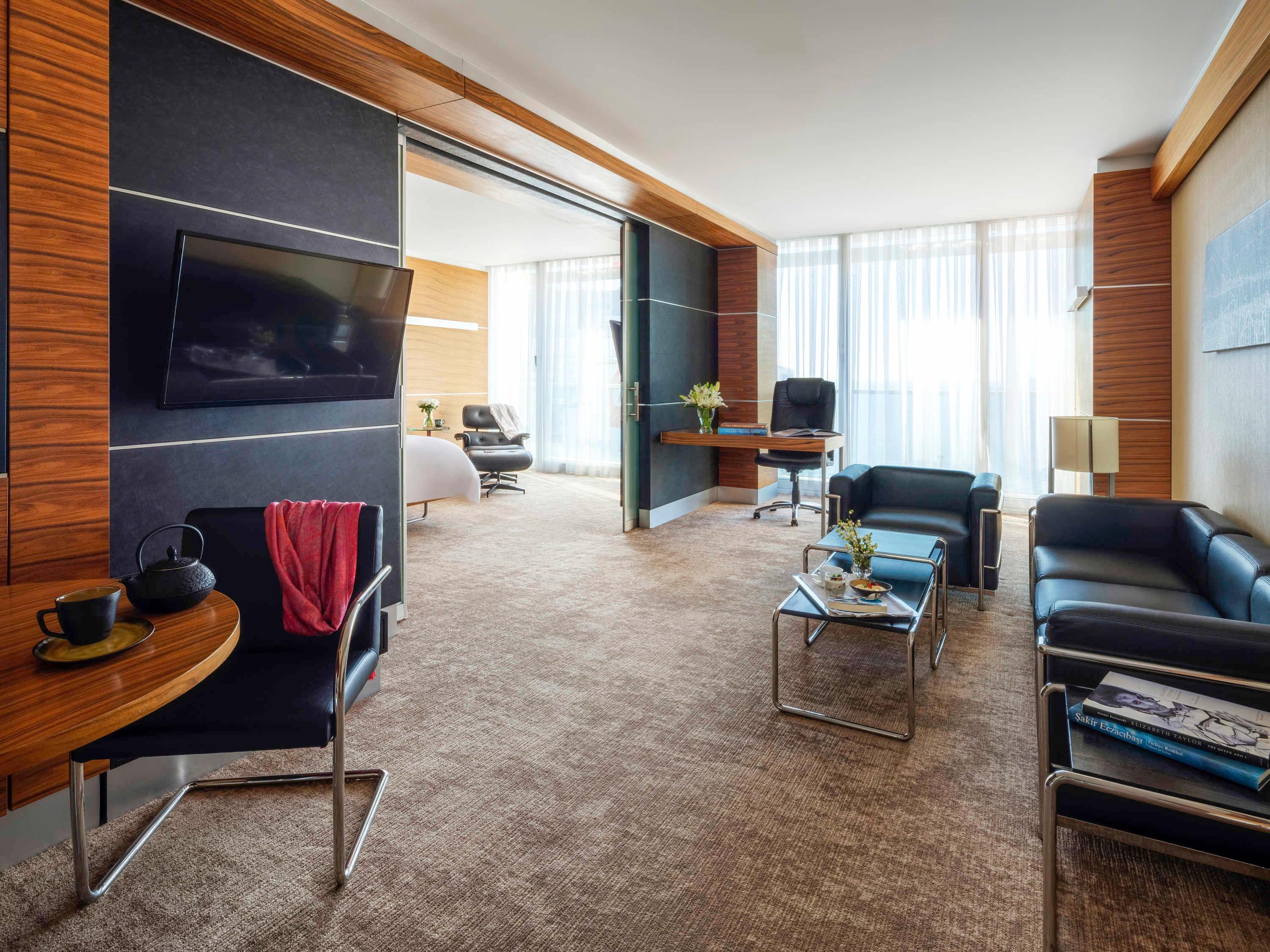 Double Executive King Bed