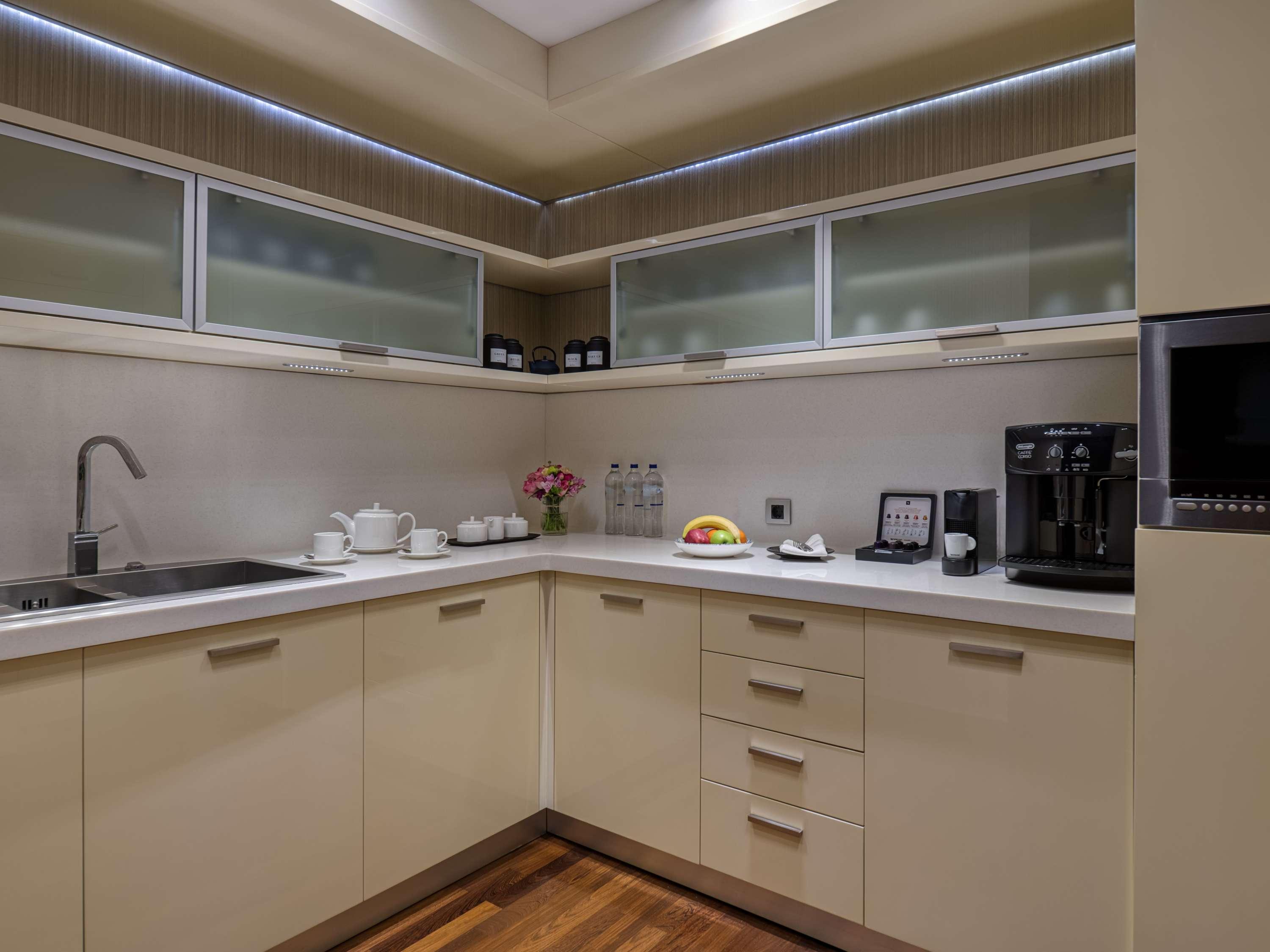 Double Executive King Bed