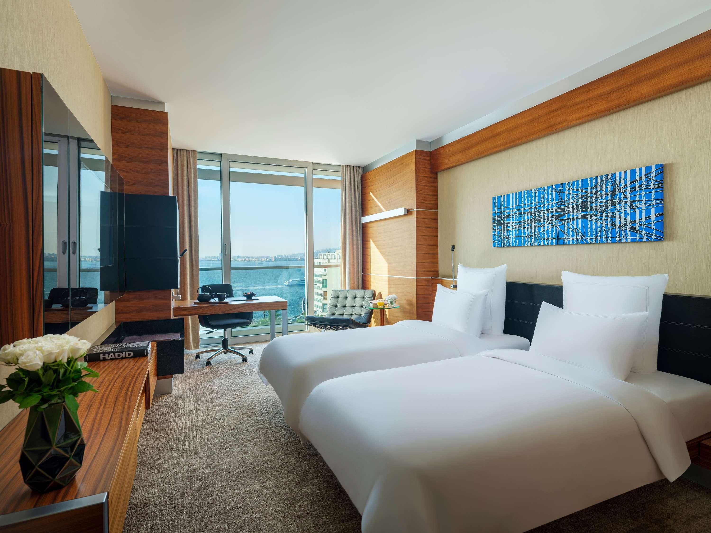 Double Executive King Bed