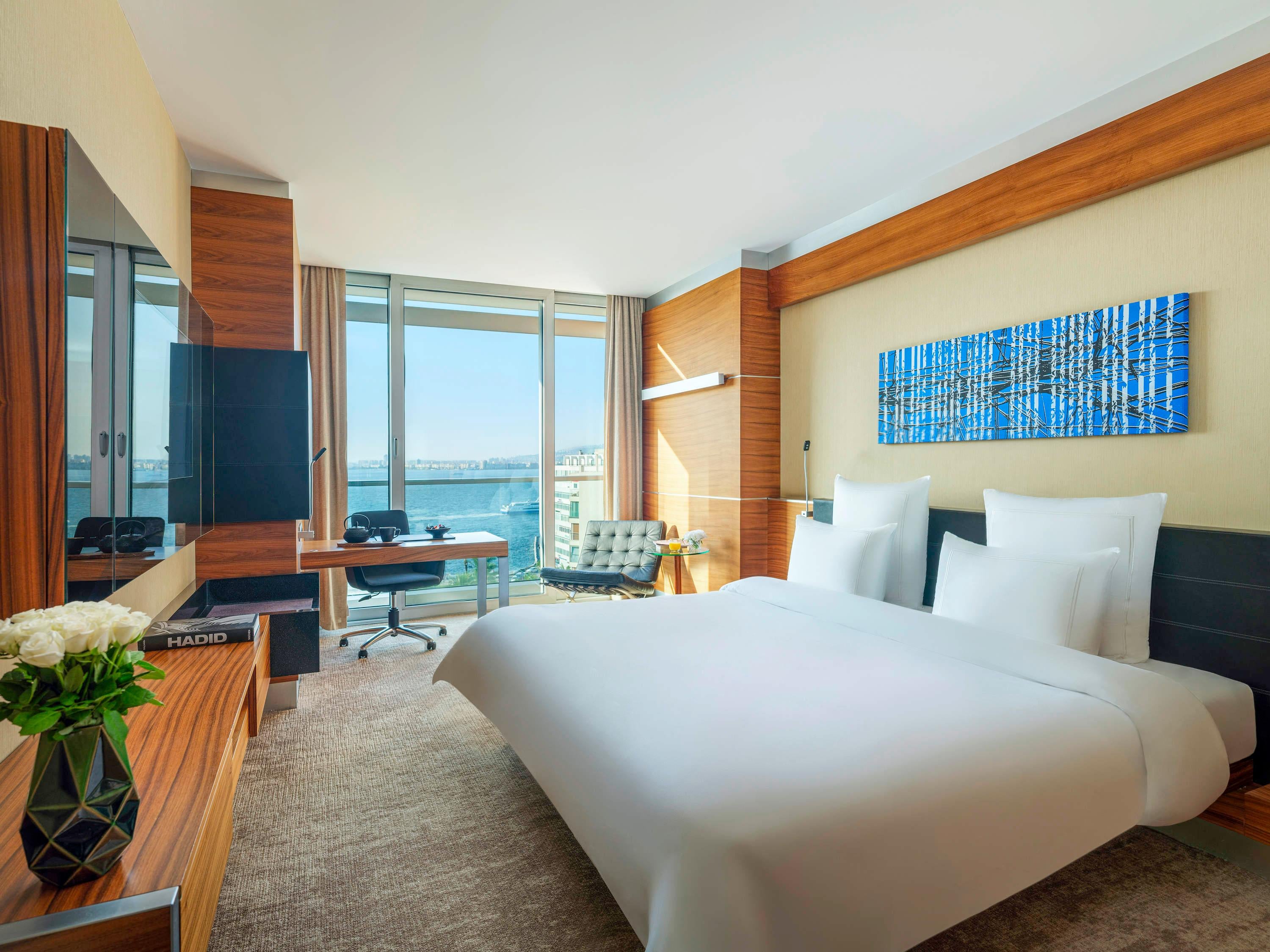 Double Executive King Bed