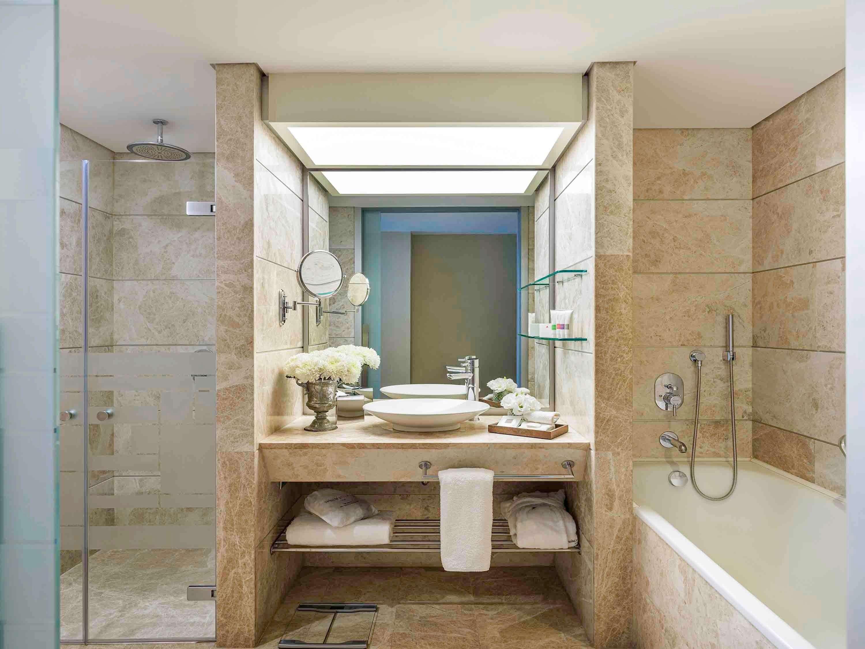 Double City View King Bed