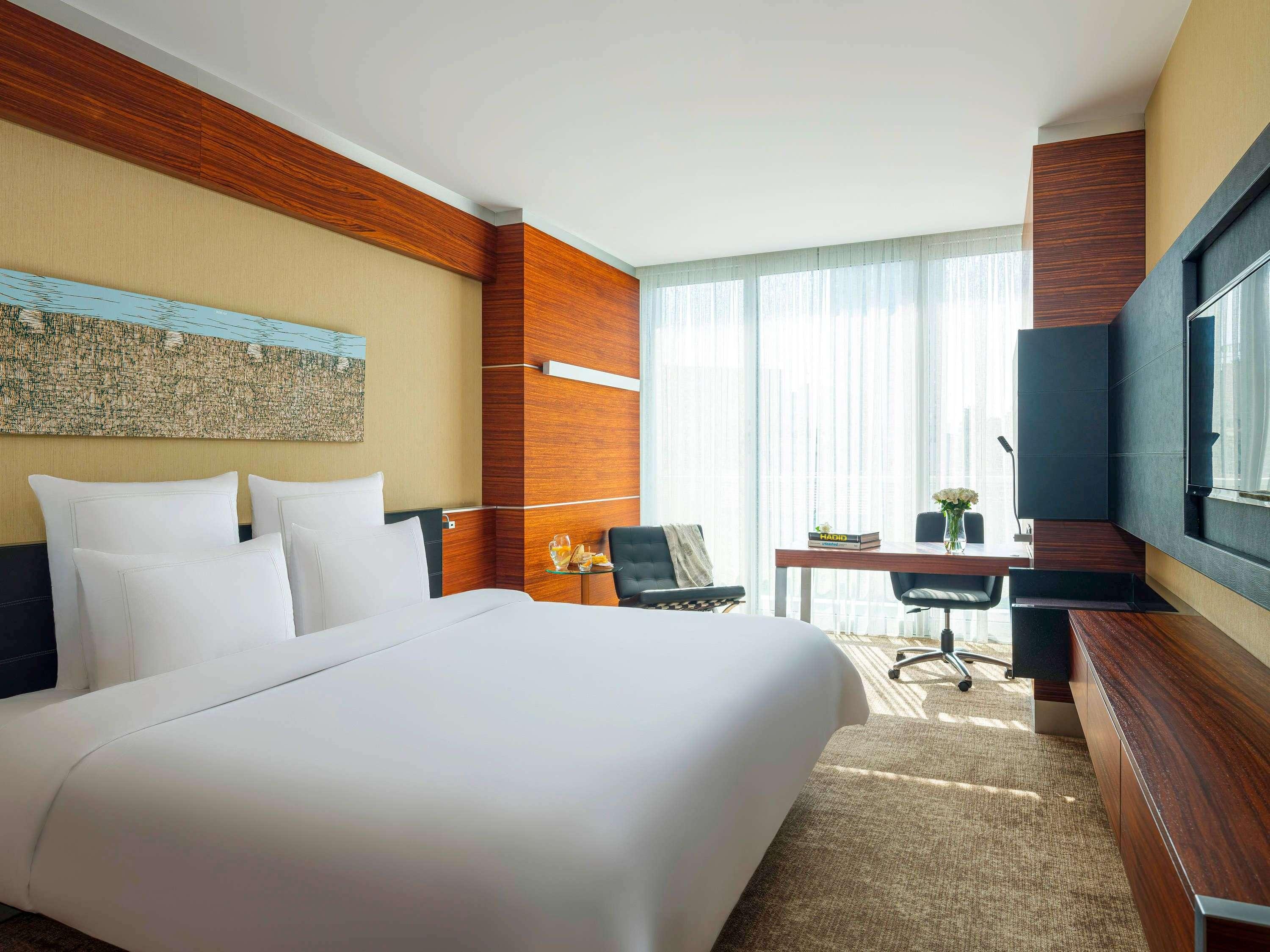 Double City View King Bed