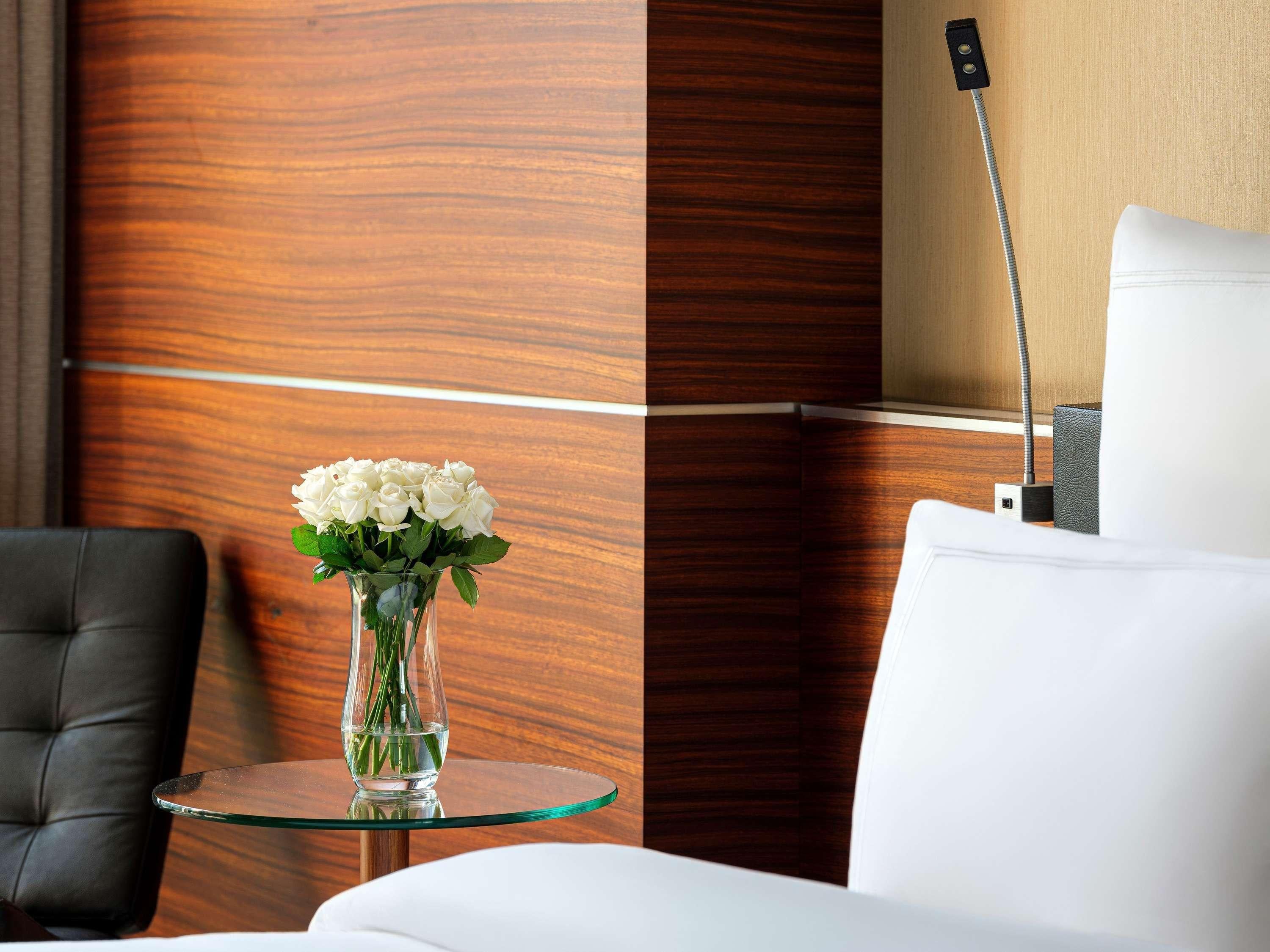 Double City View King Bed