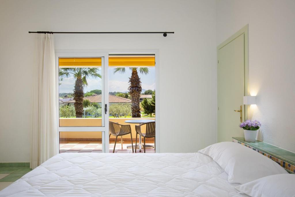 Bungalow Garden View