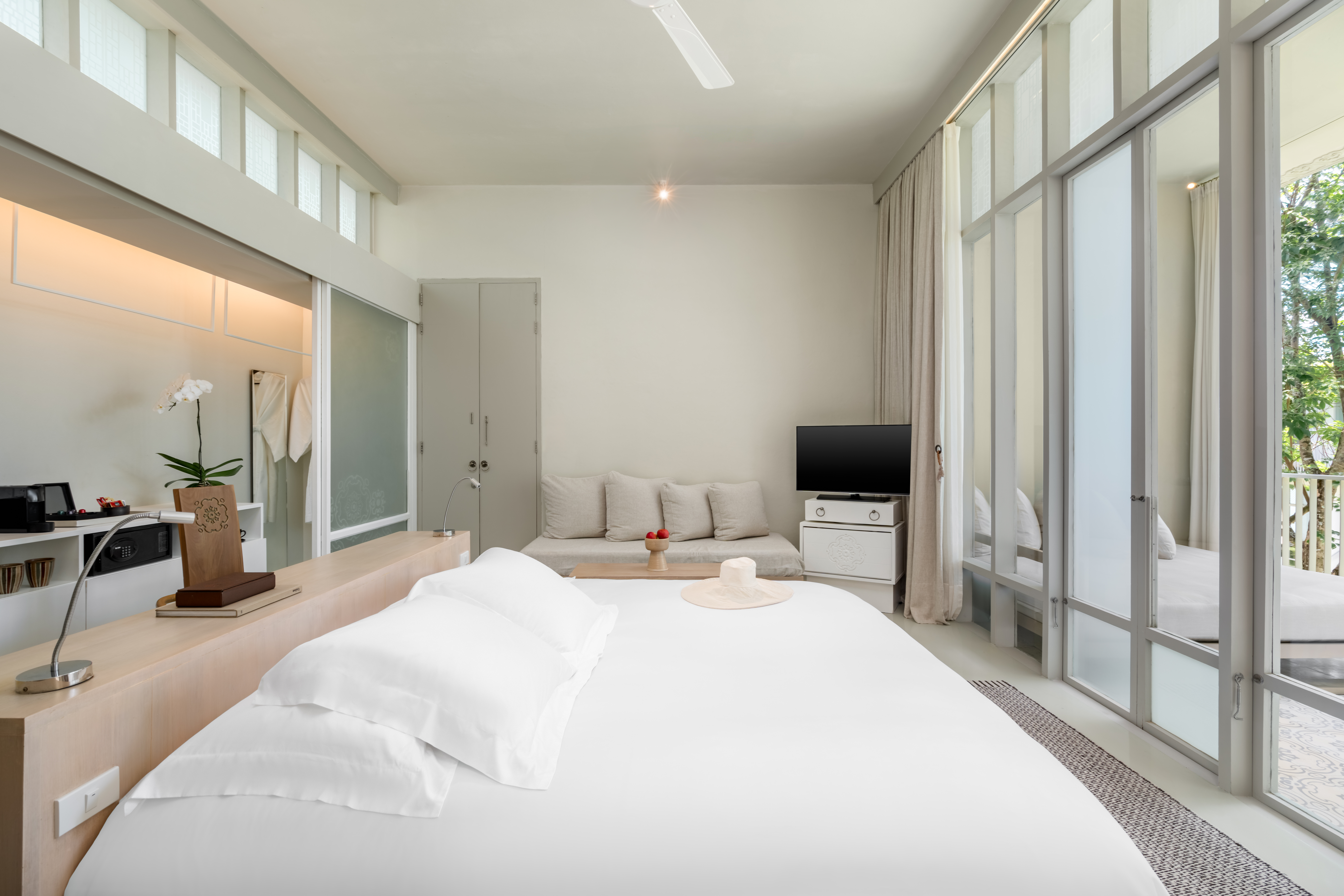 Double or Twin Deluxe with Balcony