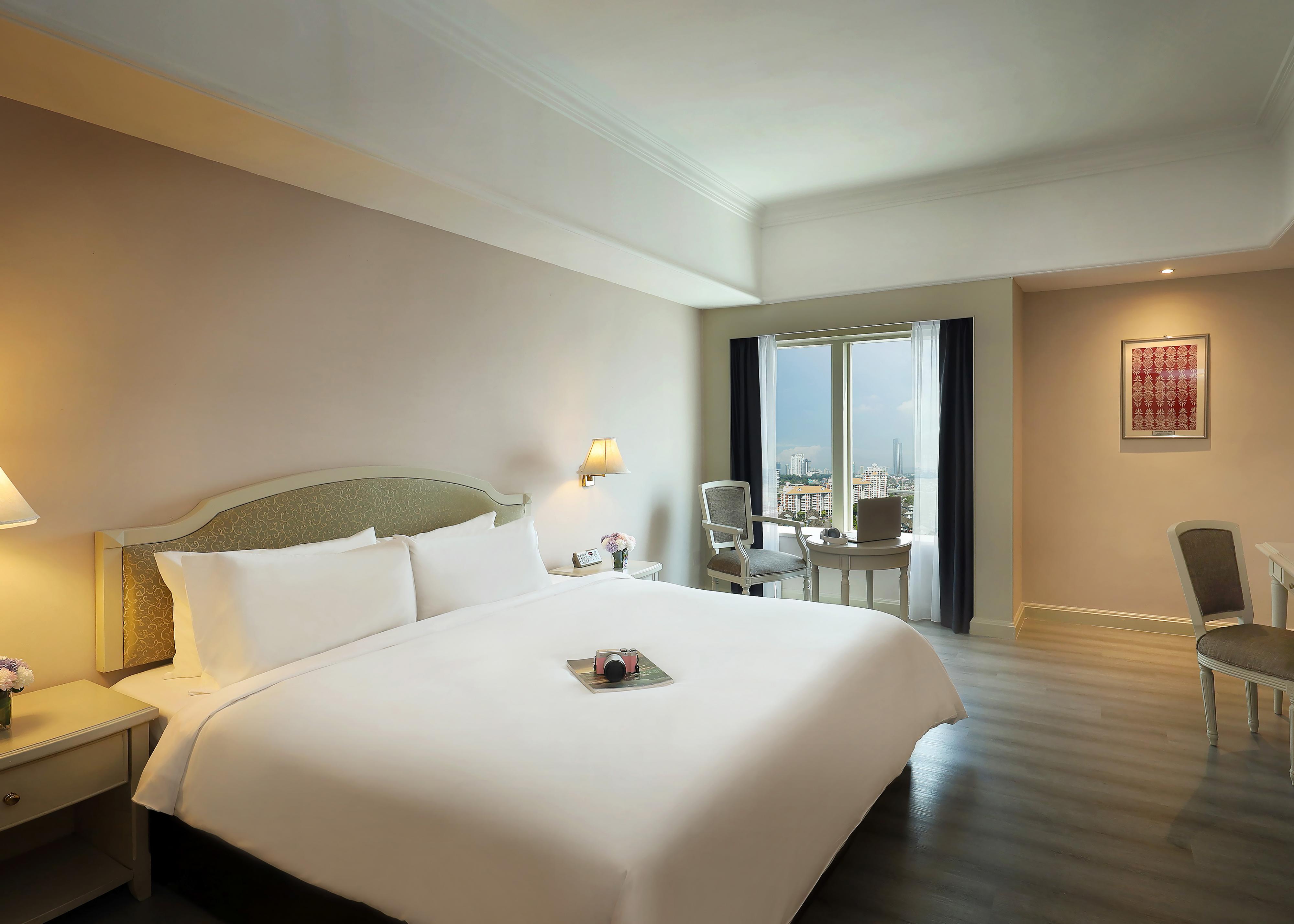 Double King Size Bed