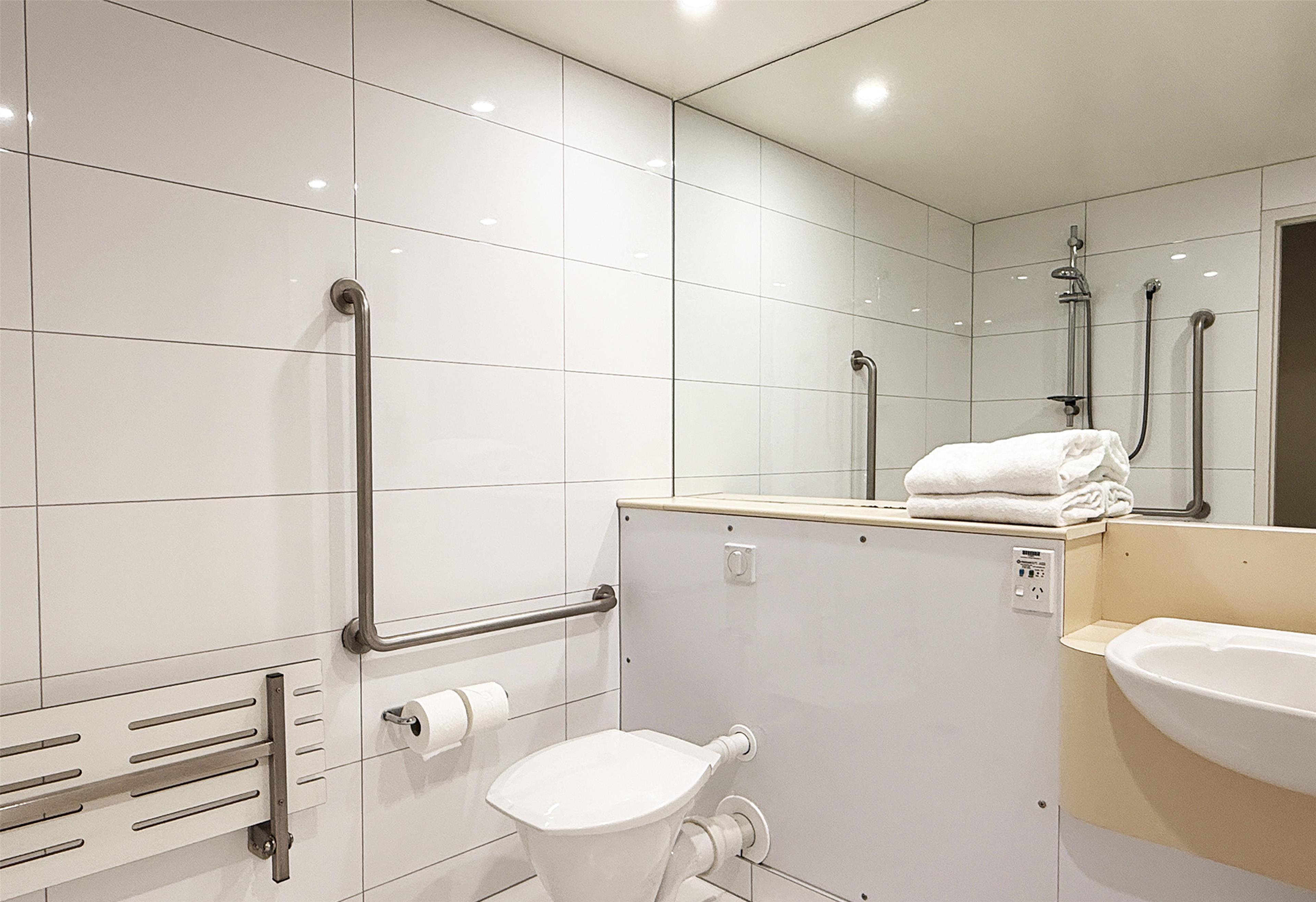 Double Accessible King Size Bed