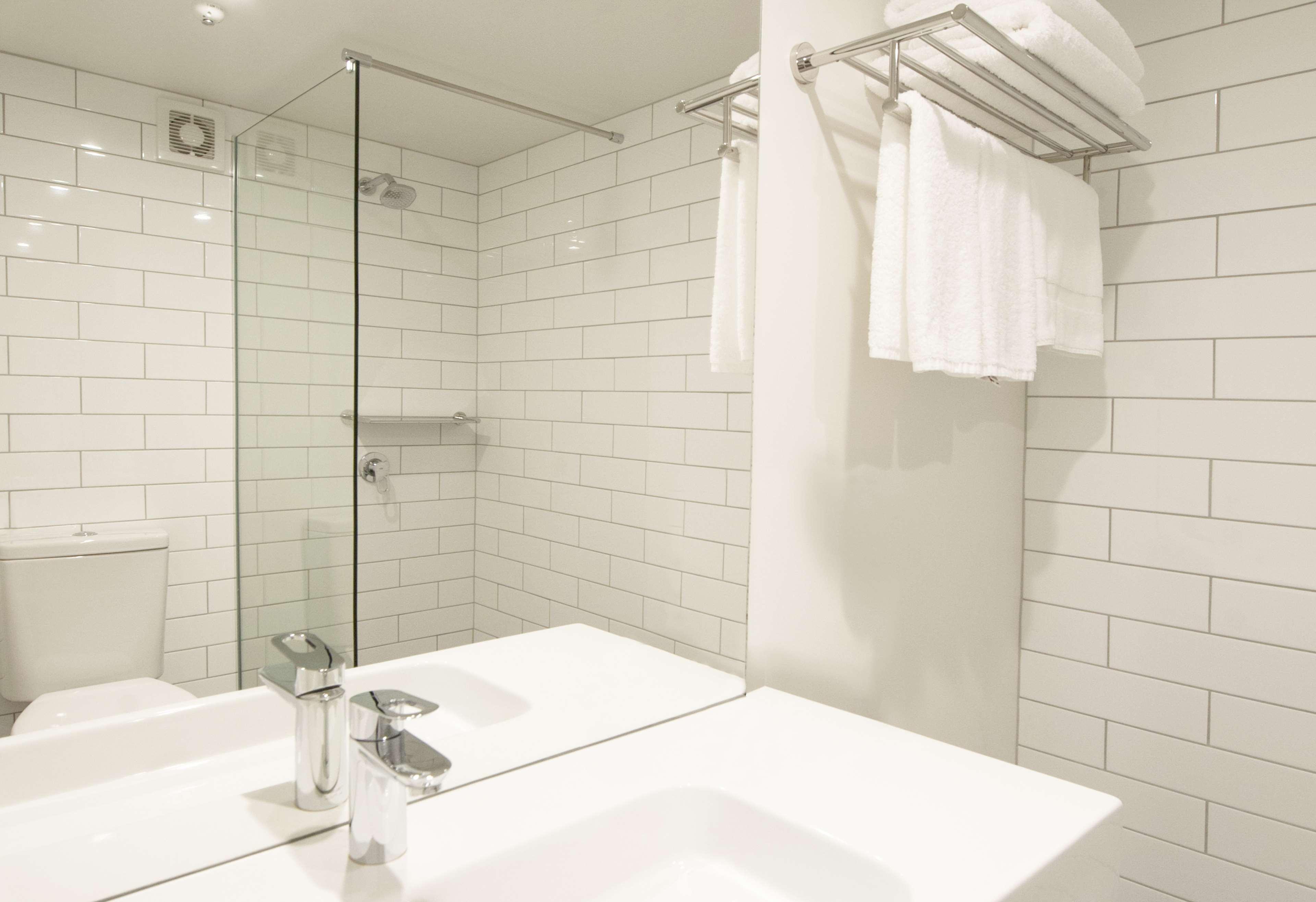 Double Deluxe King Bed