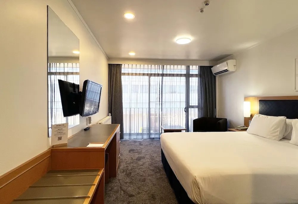 Double King Size Bed