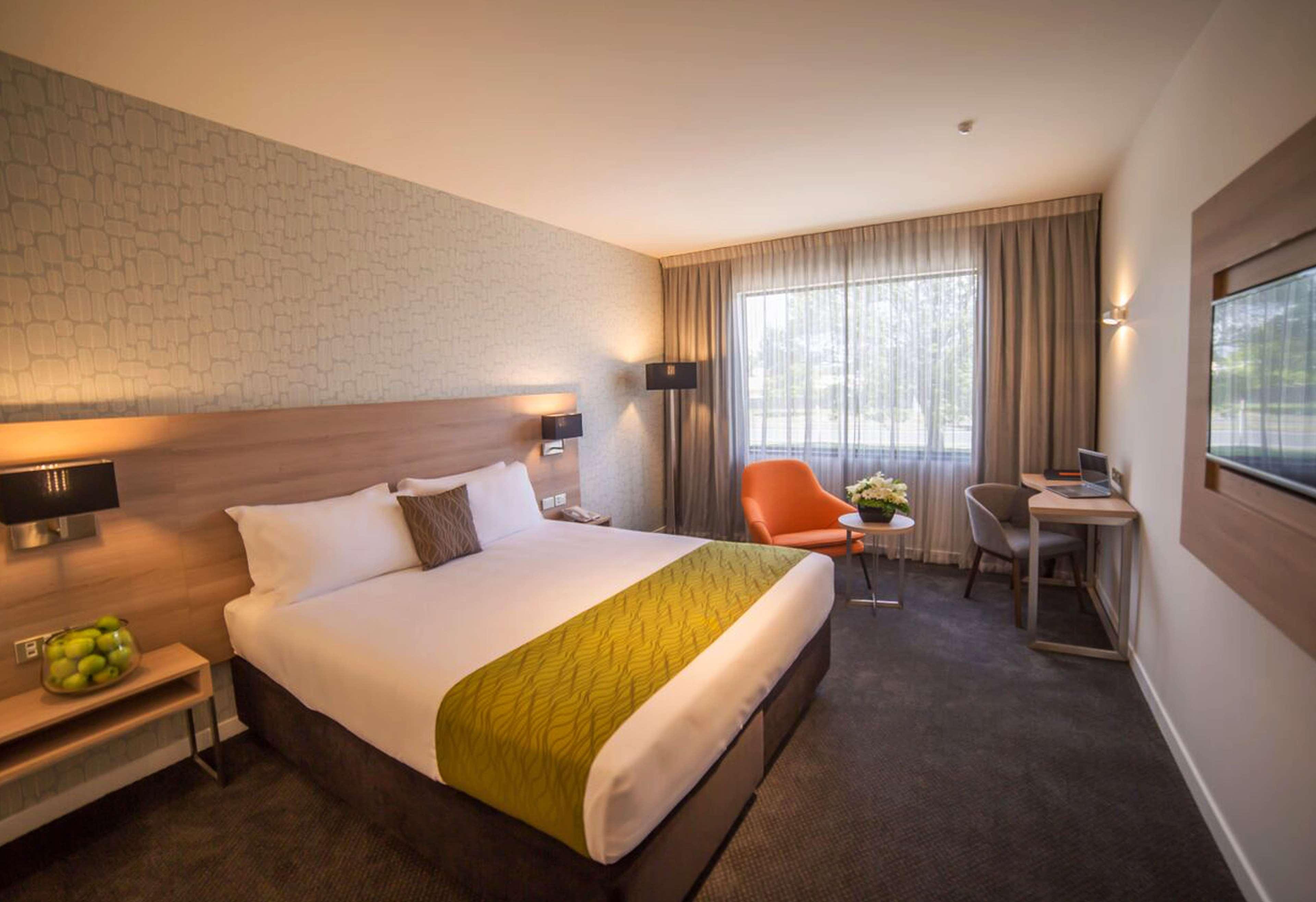 Double Deluxe King Bed