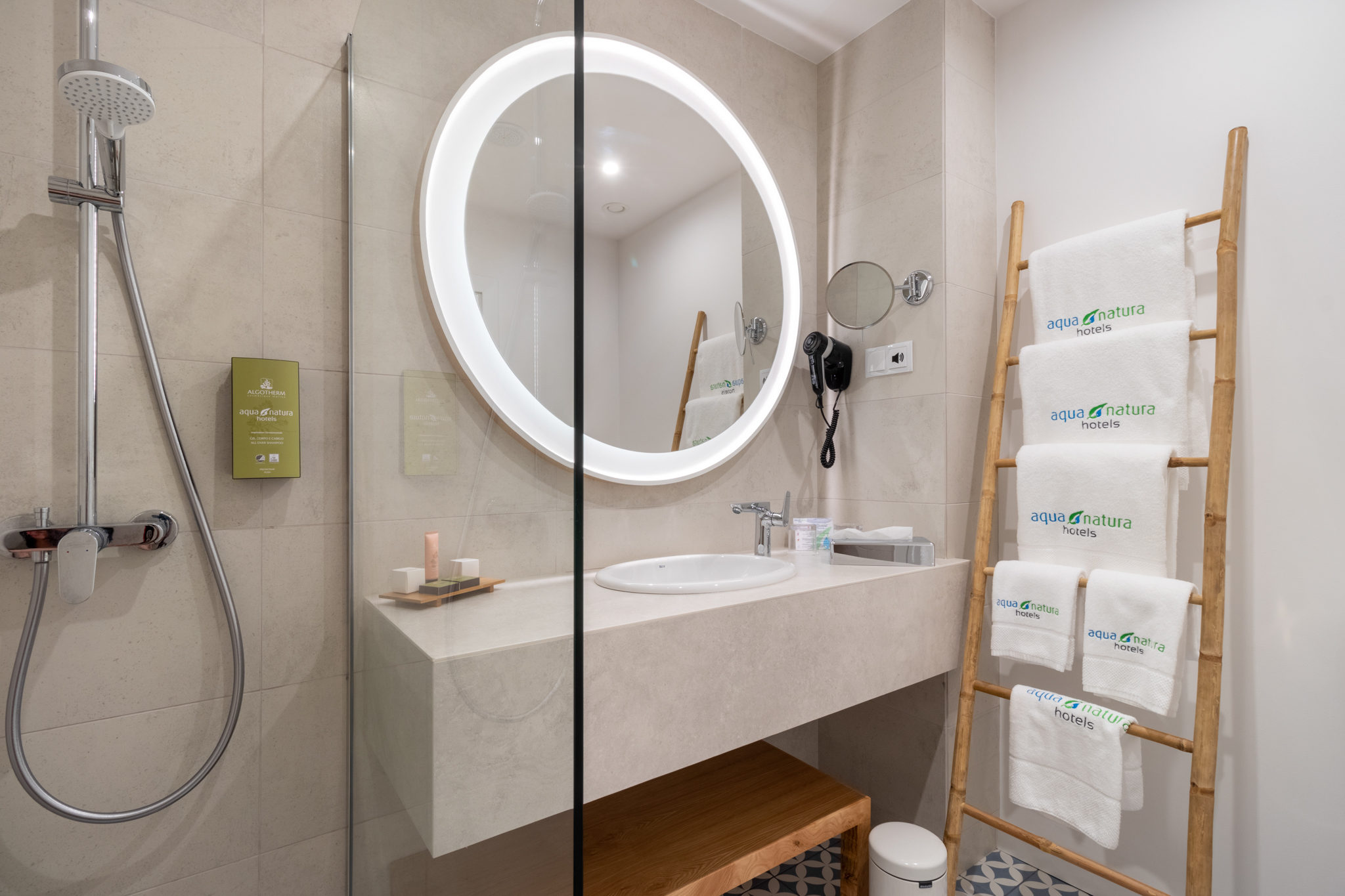 Double or Twin Superior Sea View