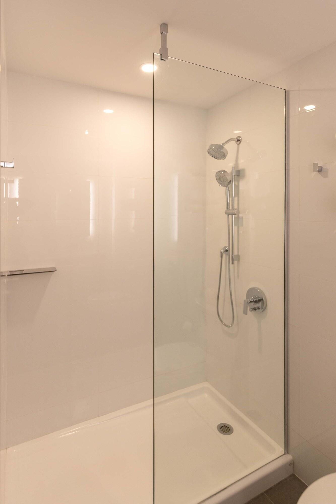 Double Superior King Bed