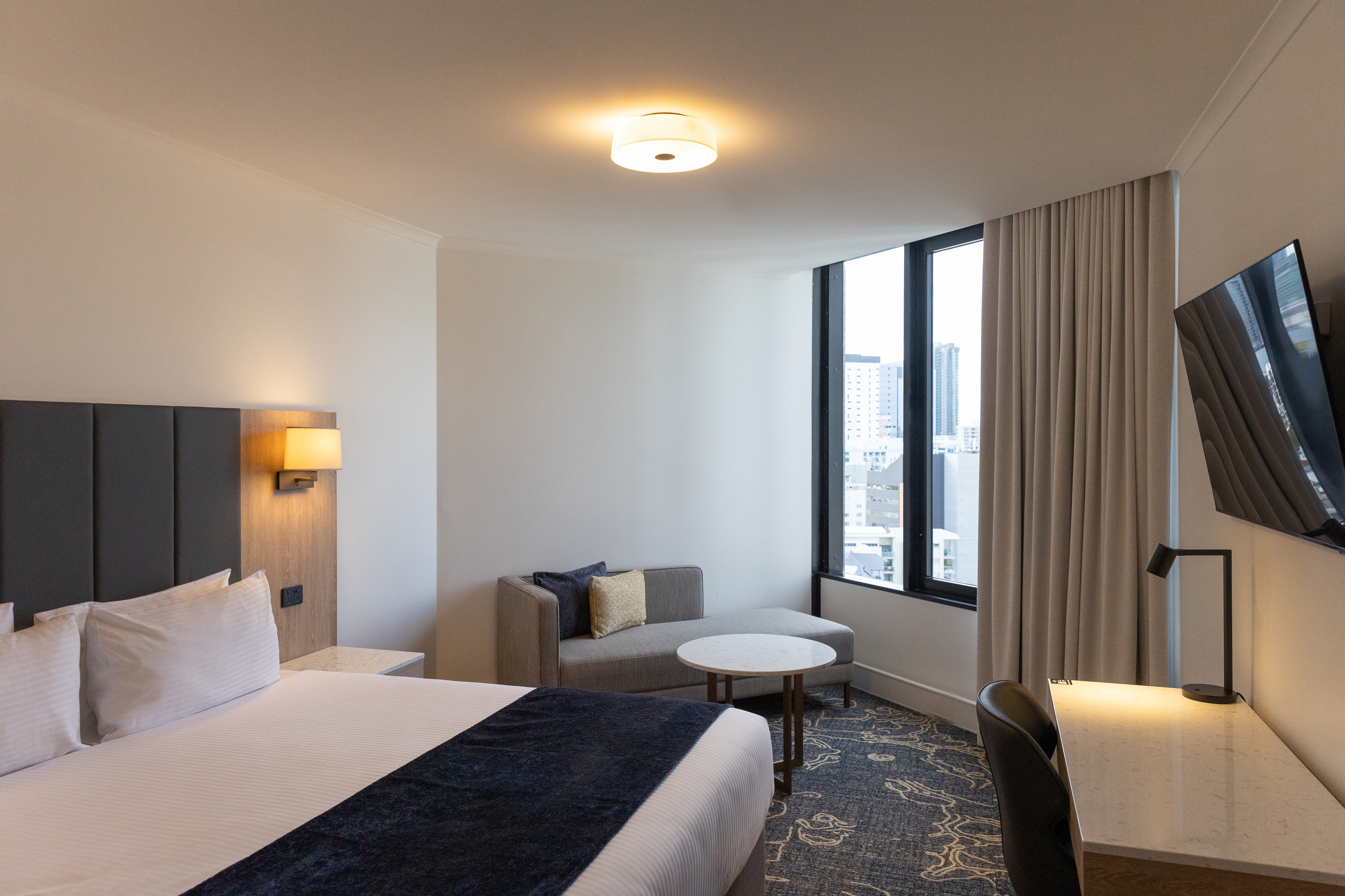 Double Deluxe King Bed