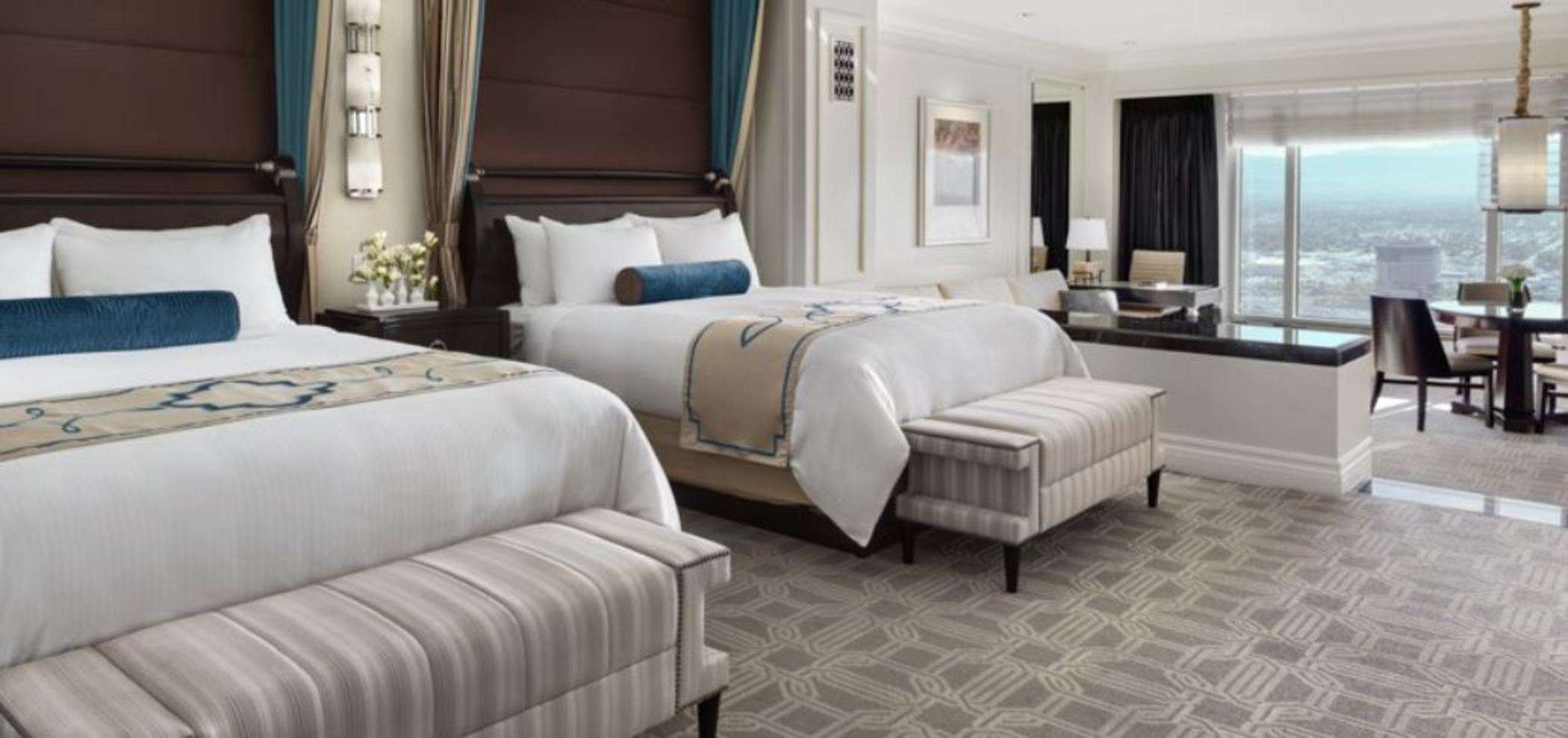 Suite Queen Size Bed