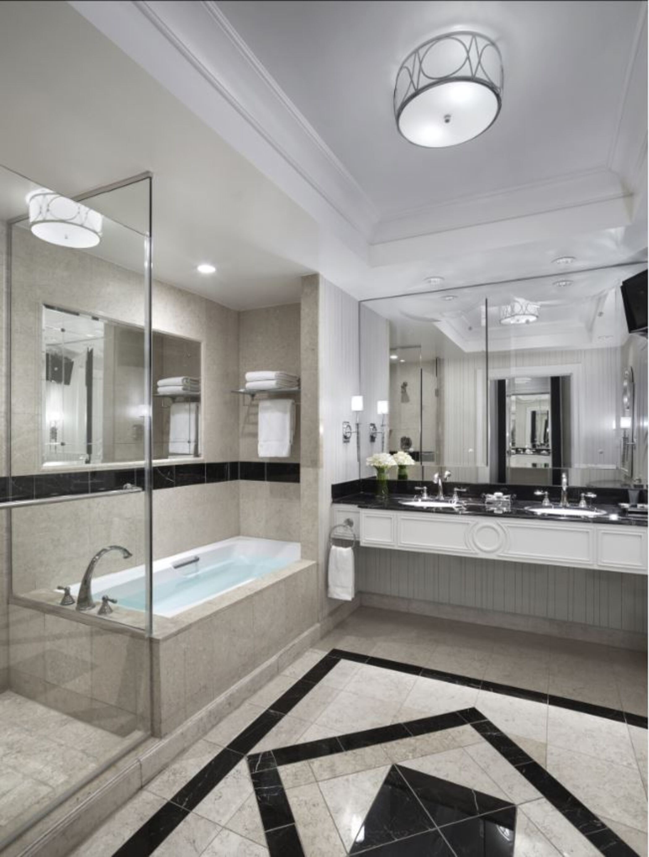 Suite Two Queen Beds