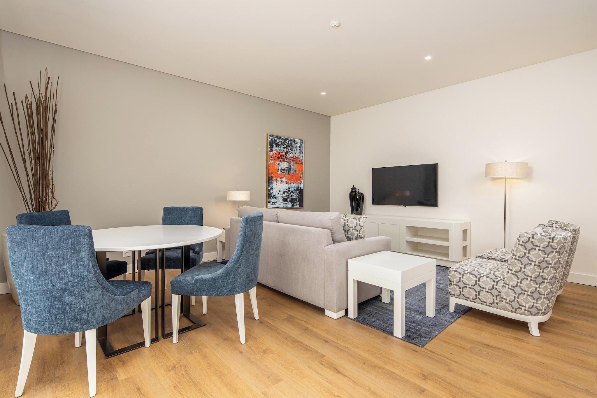 Suite Premium Queen Bed