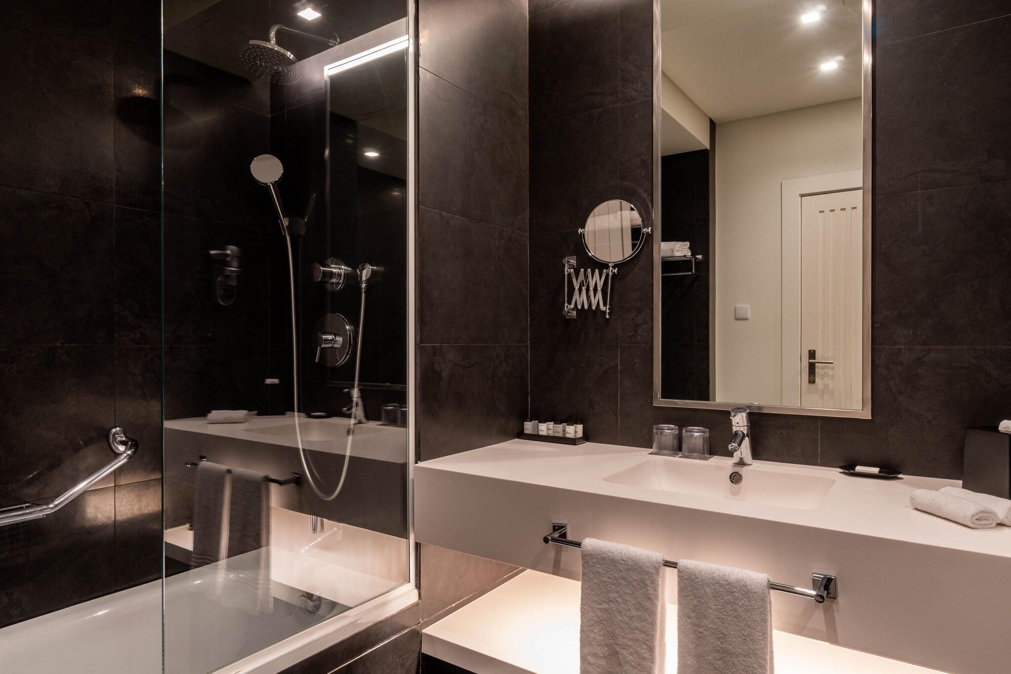 Double Premium with Views