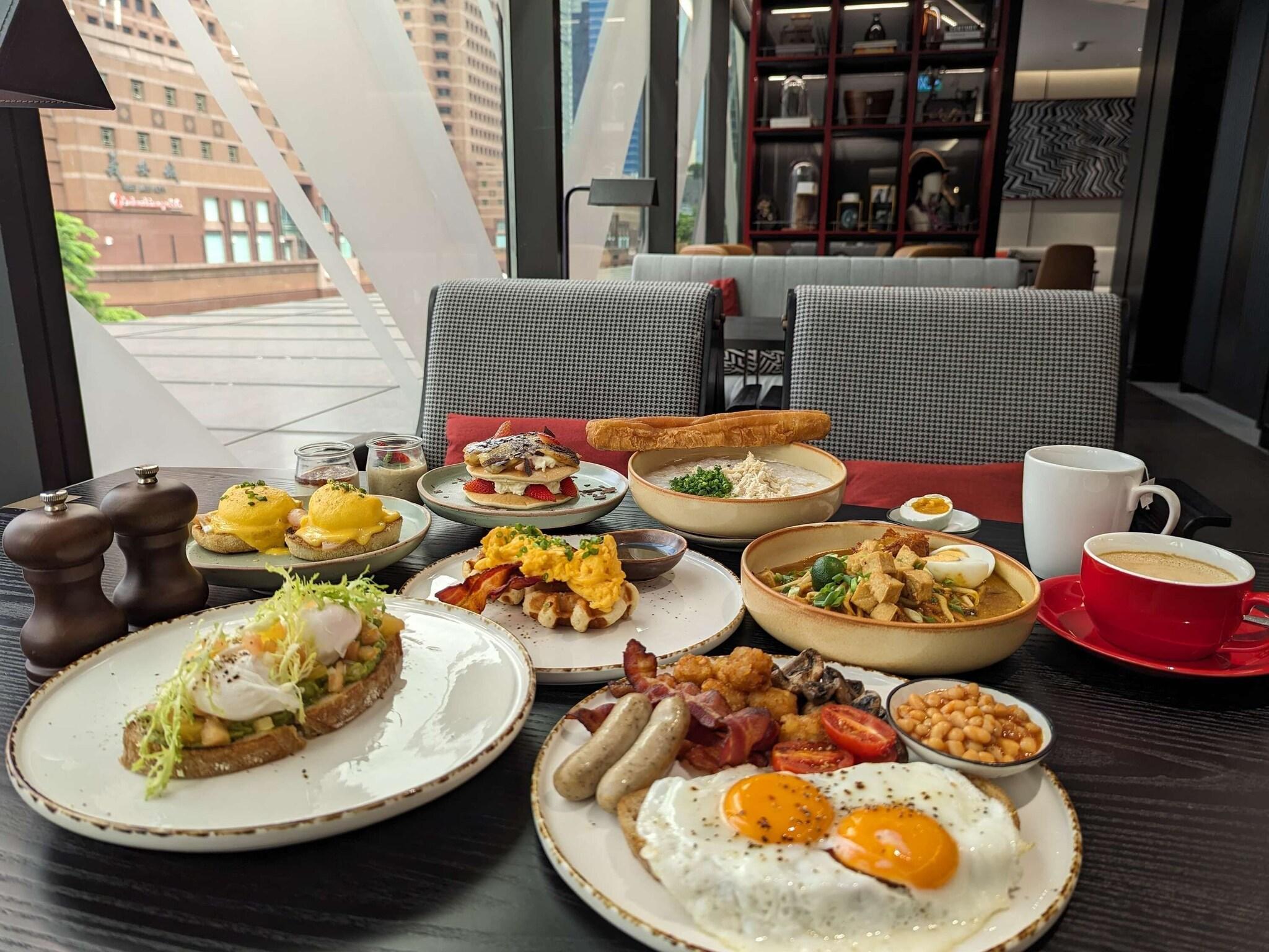 Double Club King Bed