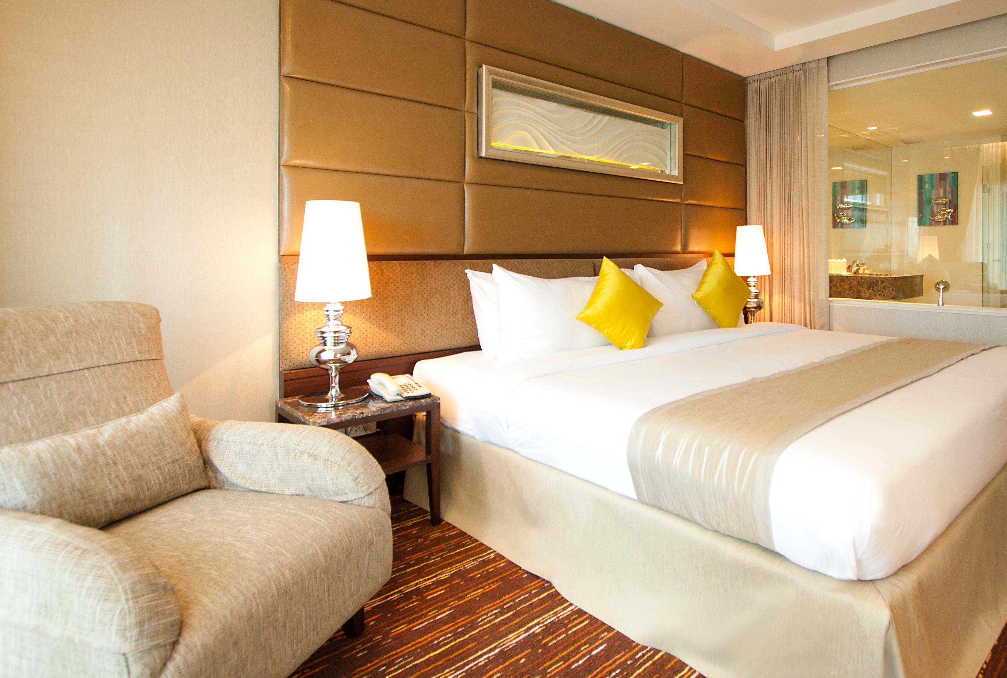 Double or Twin Deluxe with Jacuzzi