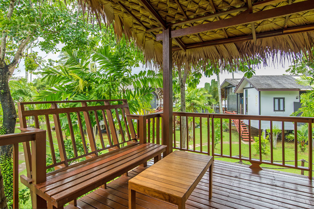 Bungalow Garden View