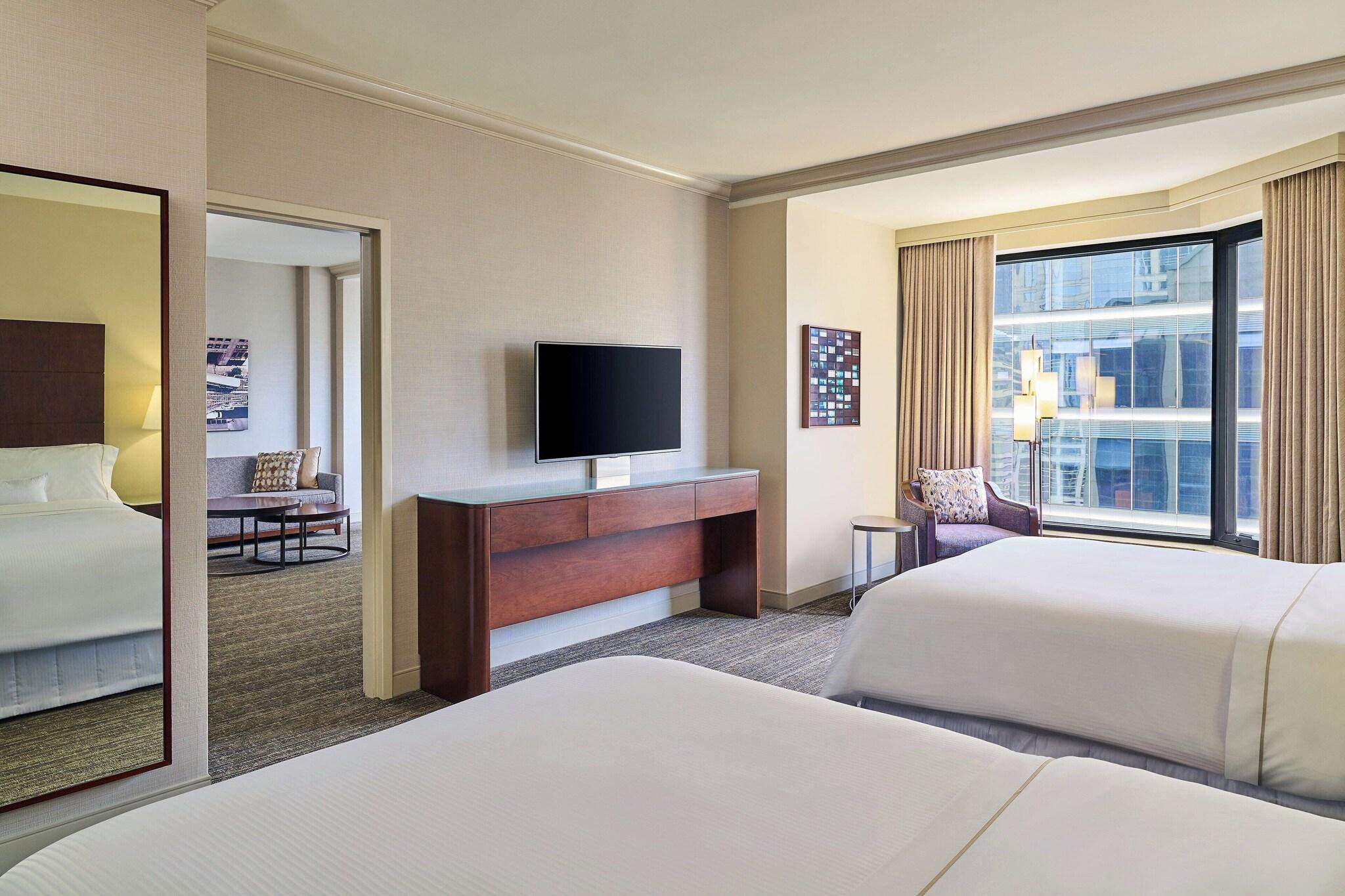 Suite Deluxe Two Double Beds