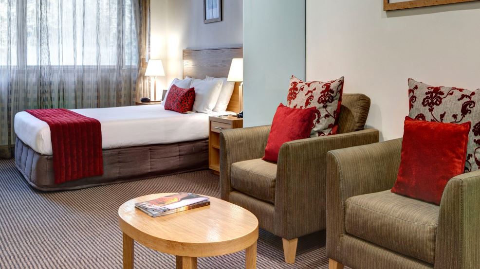 Studio Queen Size Bed