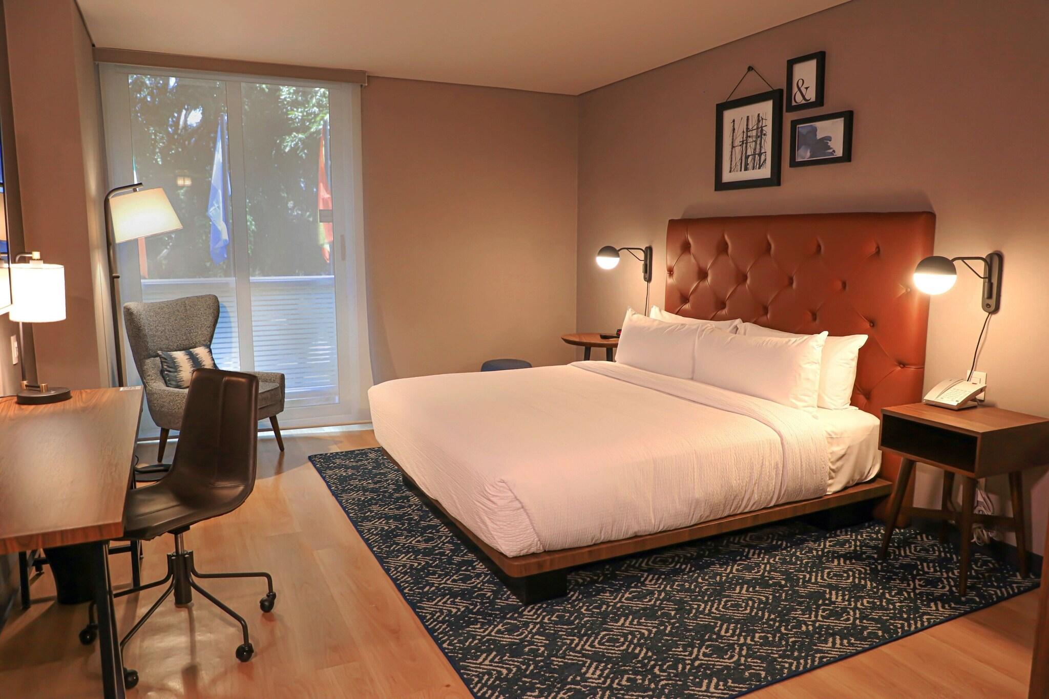 Double City View King Bed