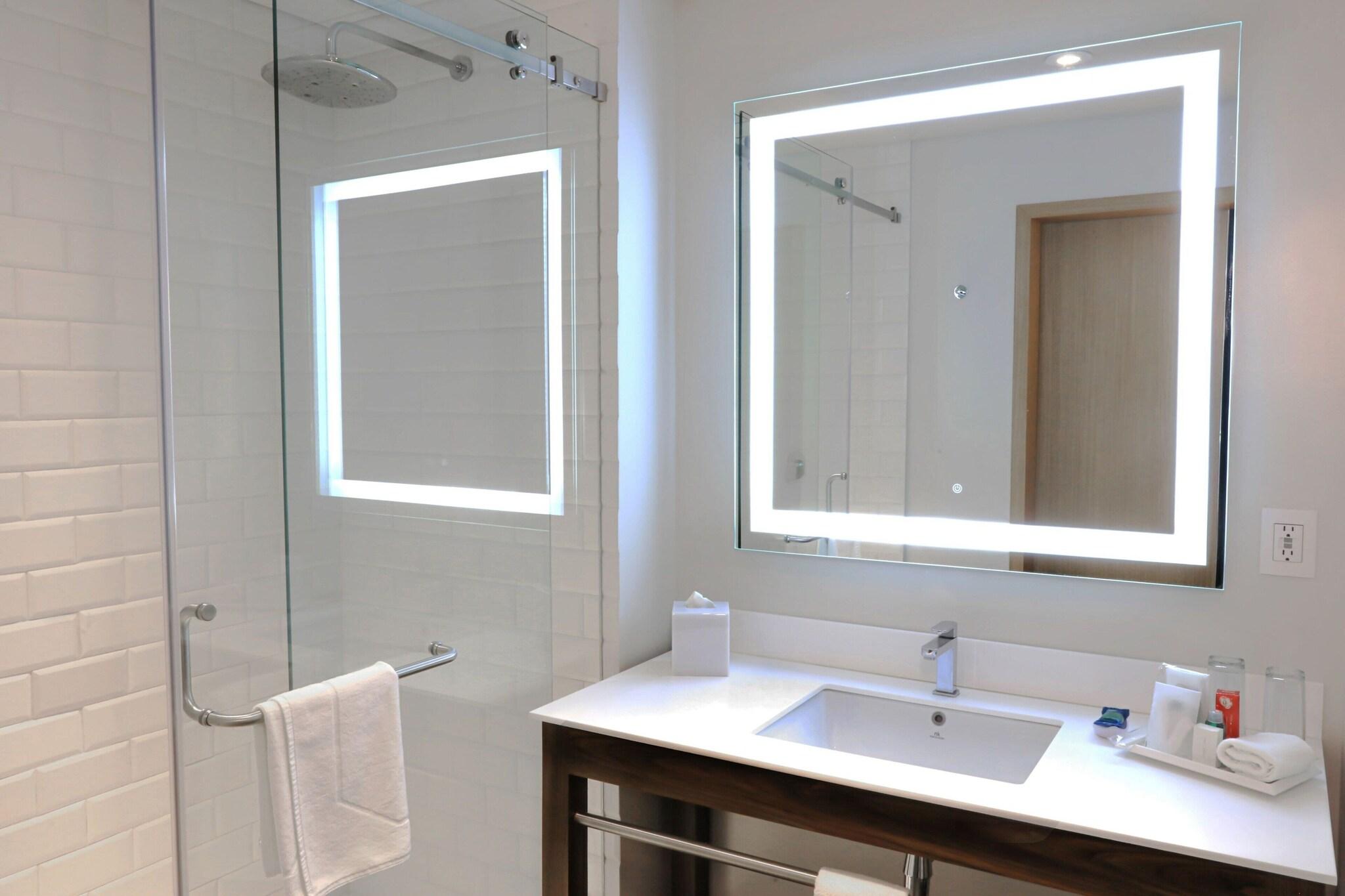 Double City View King Bed