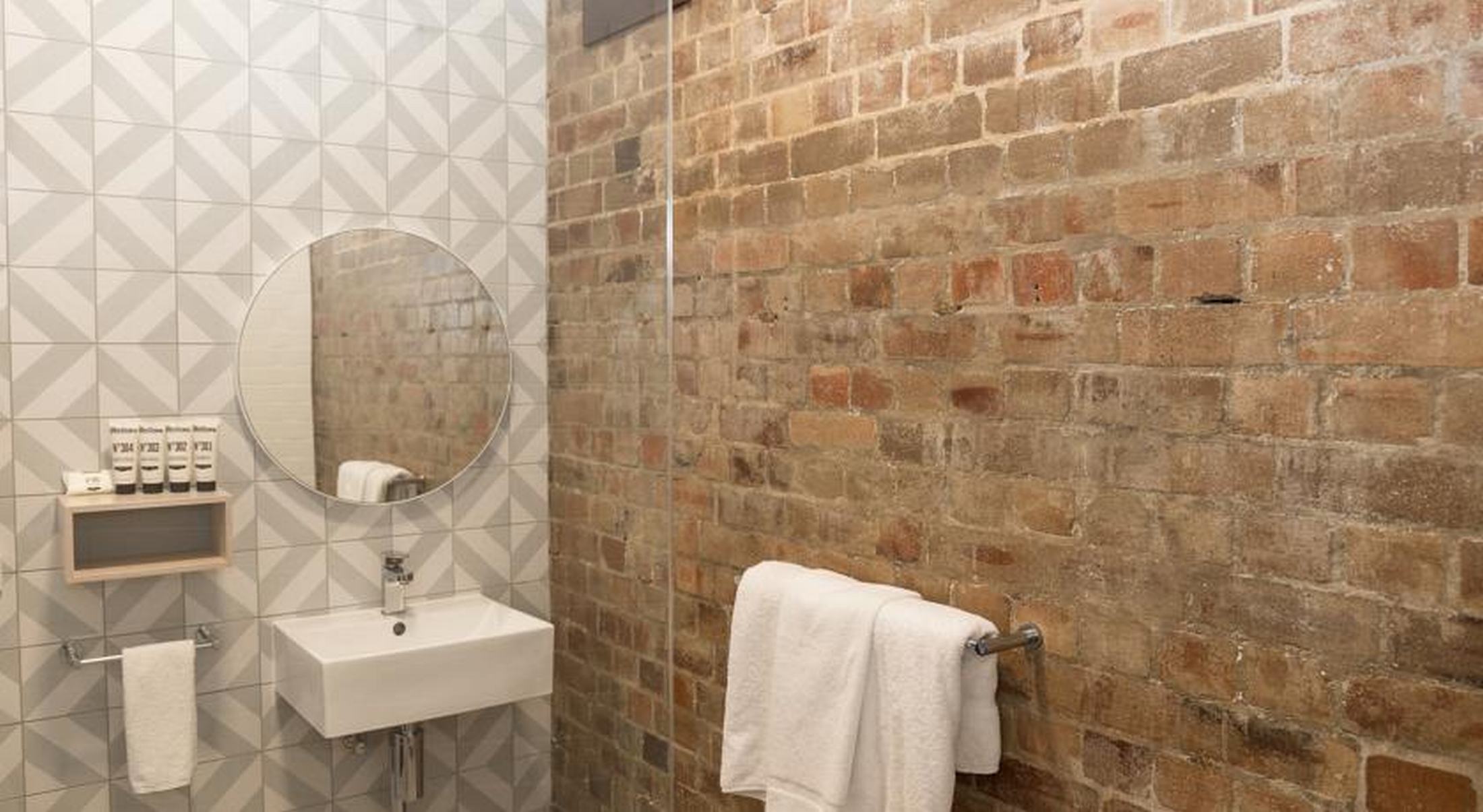 Double Garden View King Bed