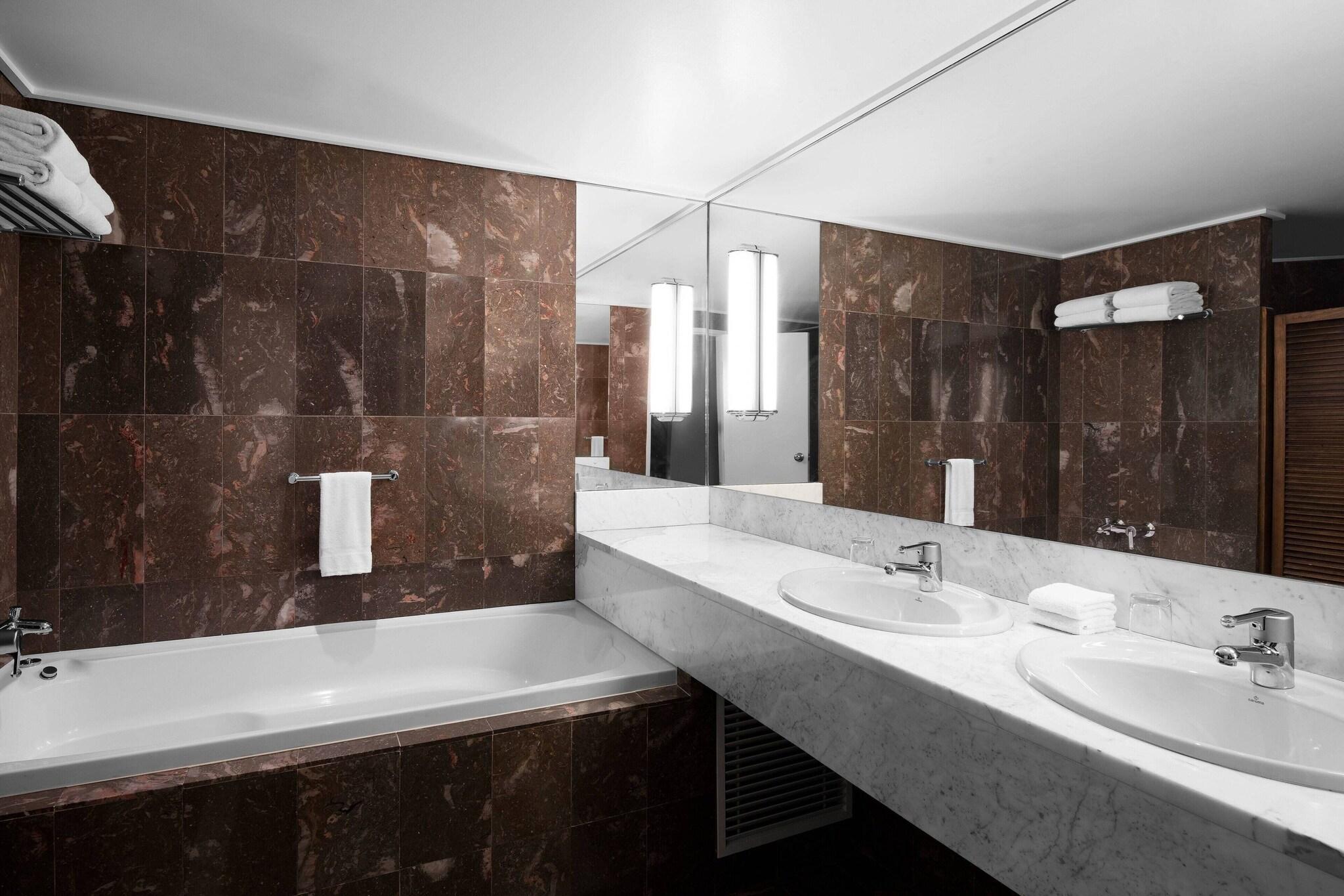 Suite Duplex with Views