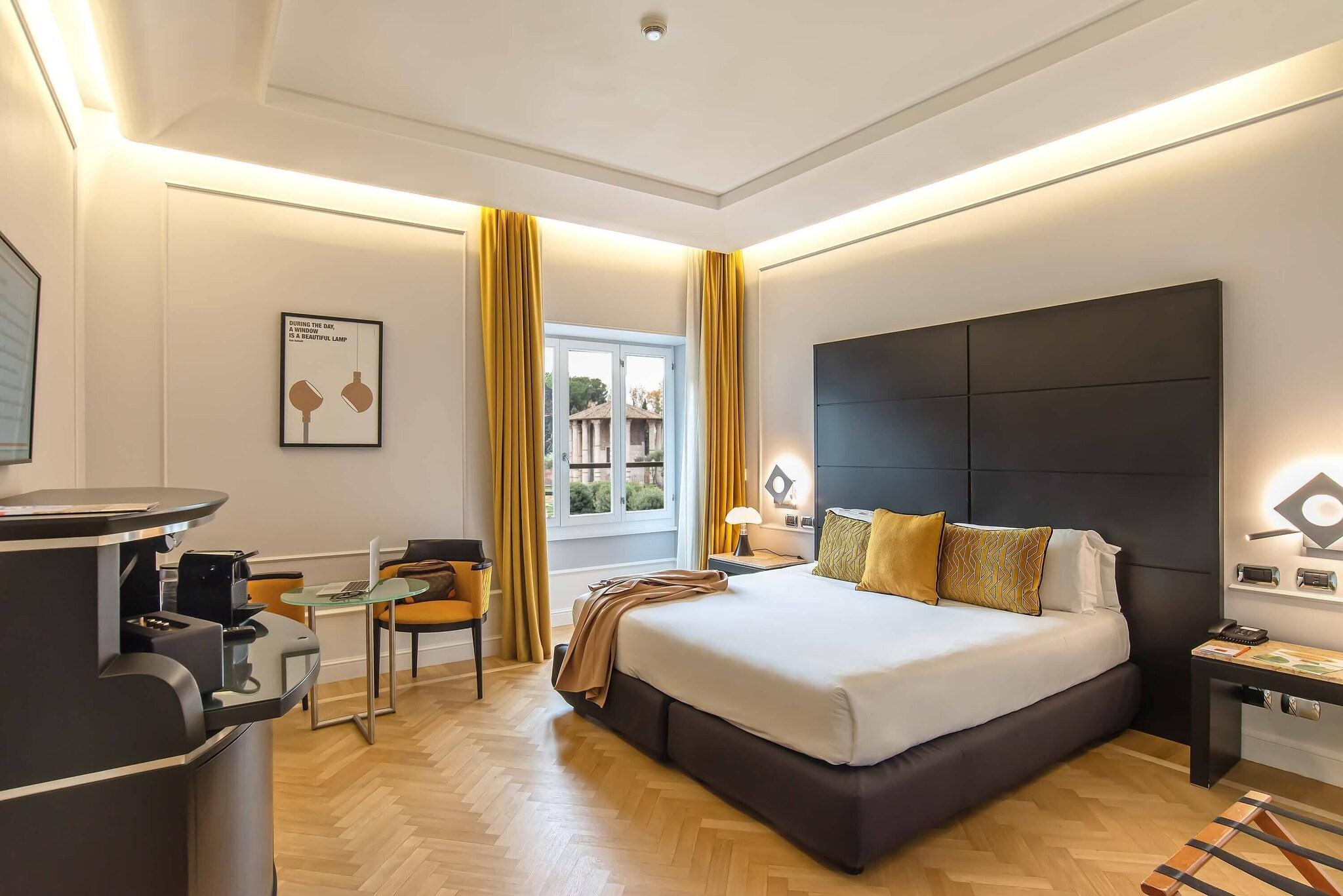 Double Deluxe Two Beds