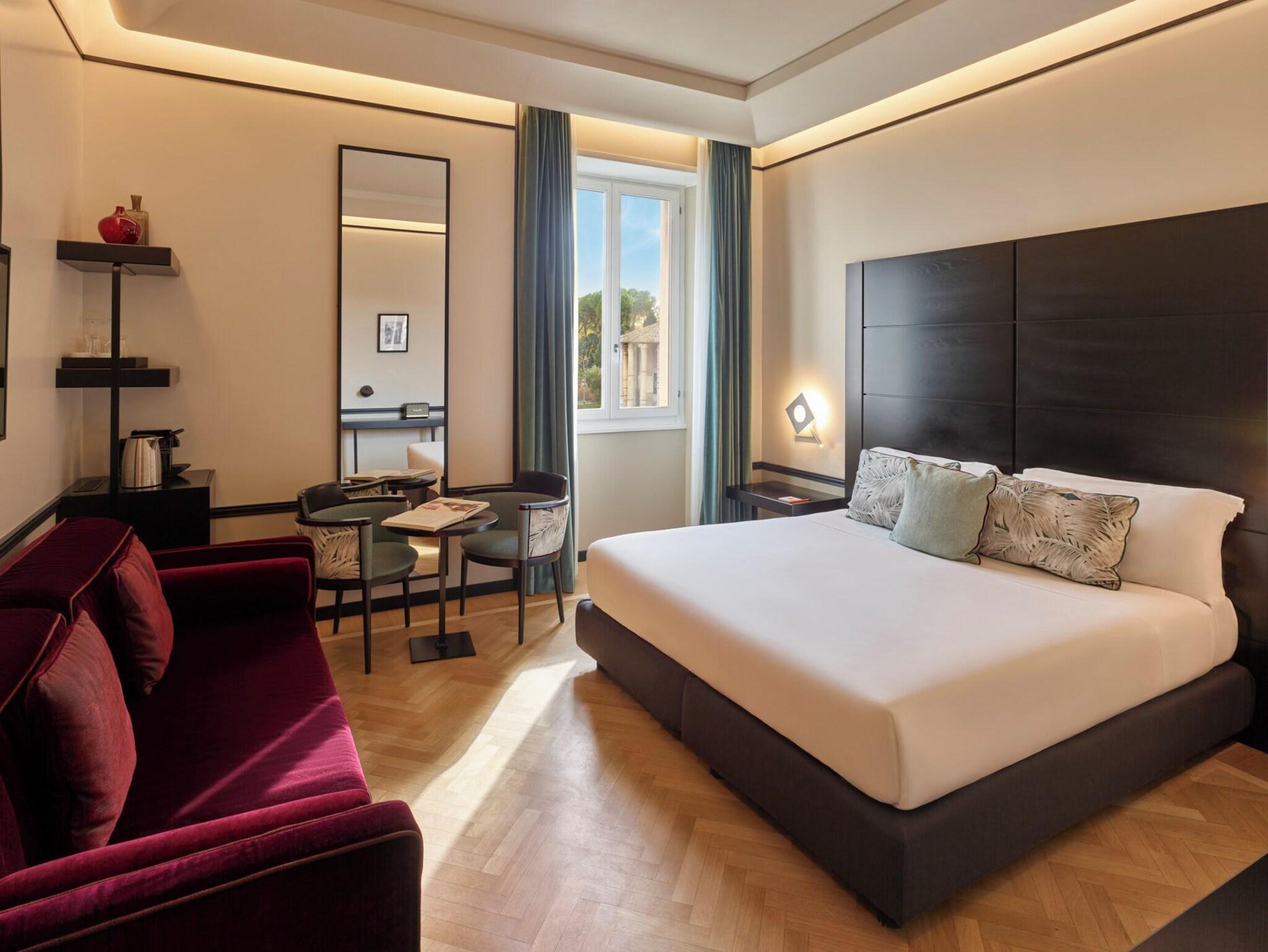 Double Deluxe Two Beds