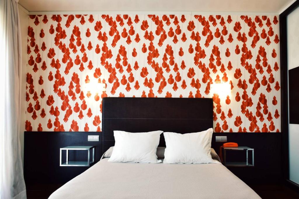 Double or Twin Economy