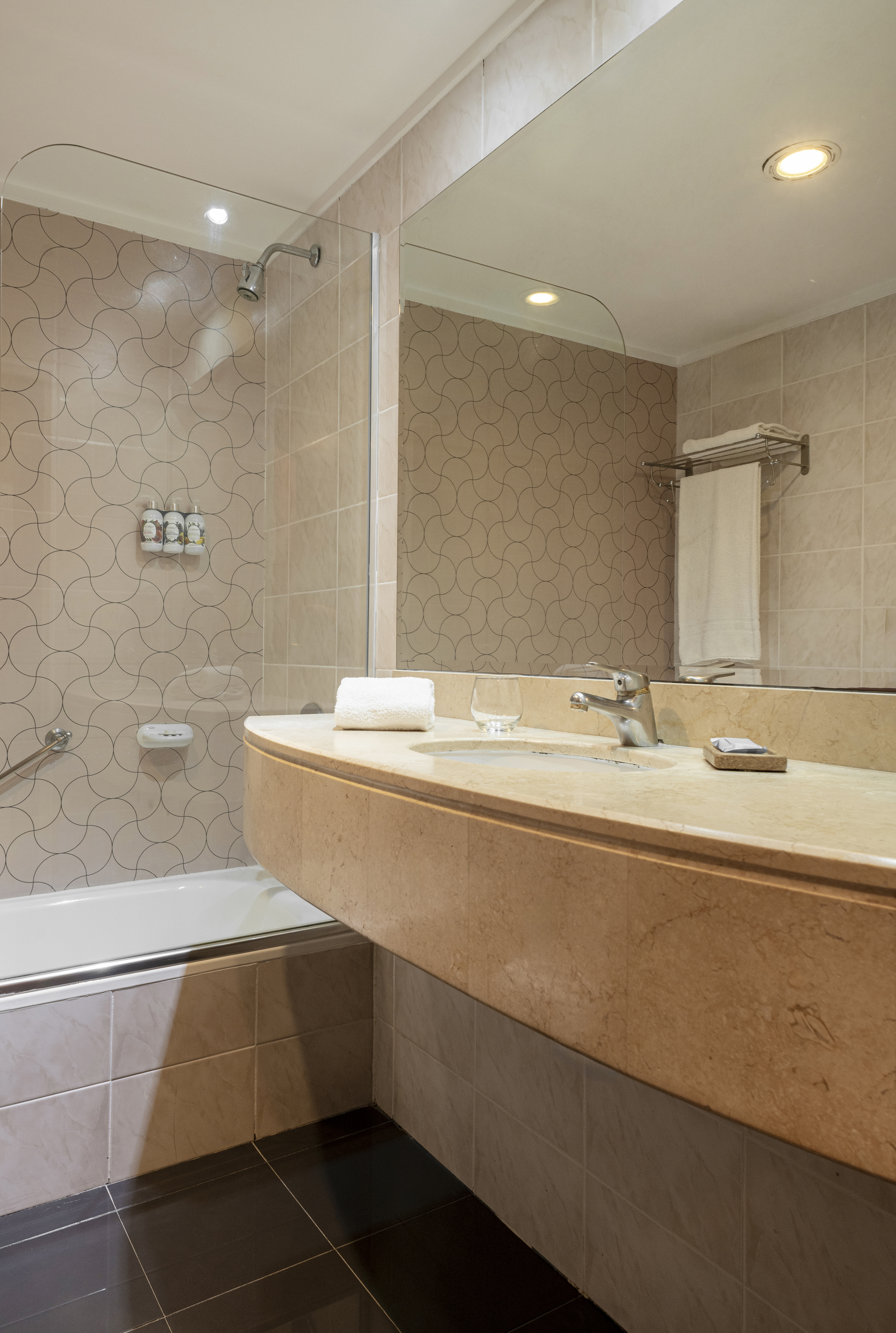 Double or Twin Standard