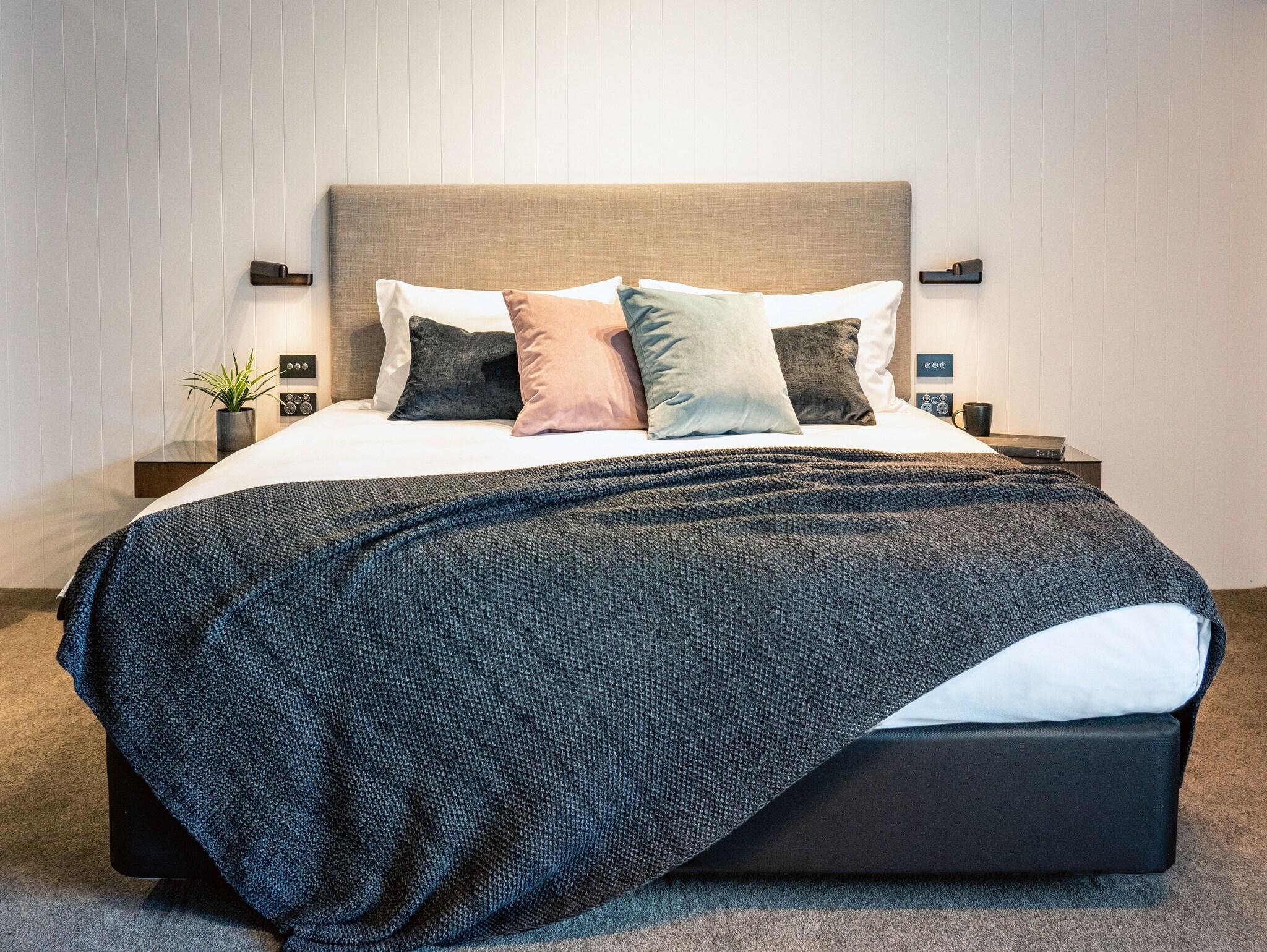 Double King Size Bed