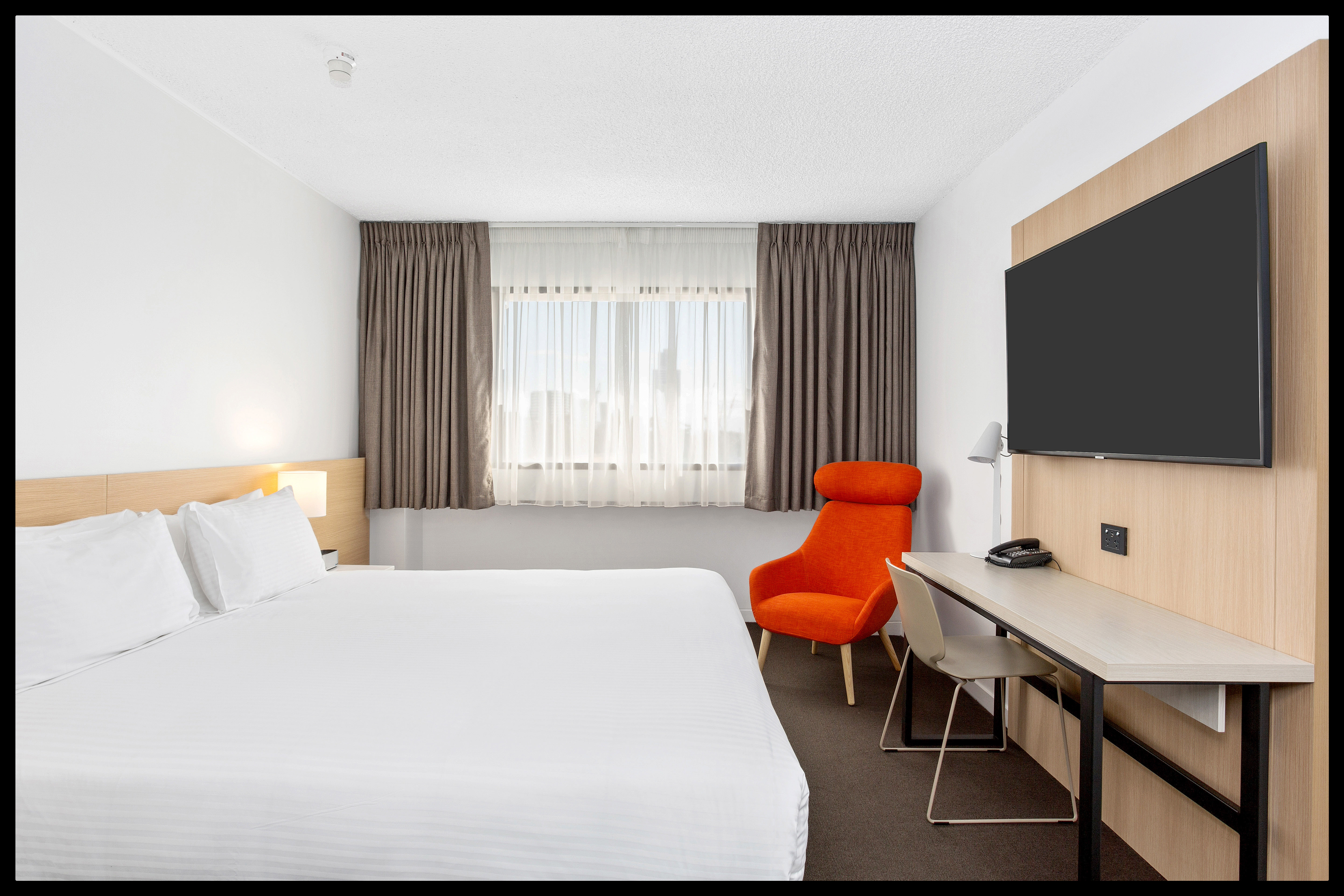 Double Deluxe King Bed