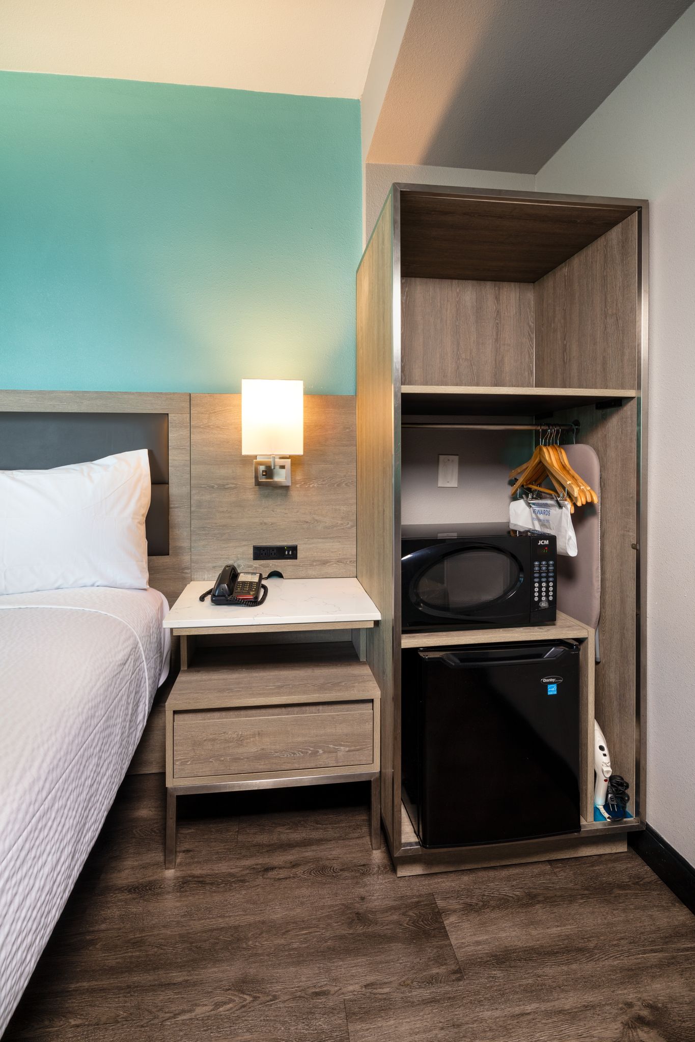 Double King Bed Non Smoking