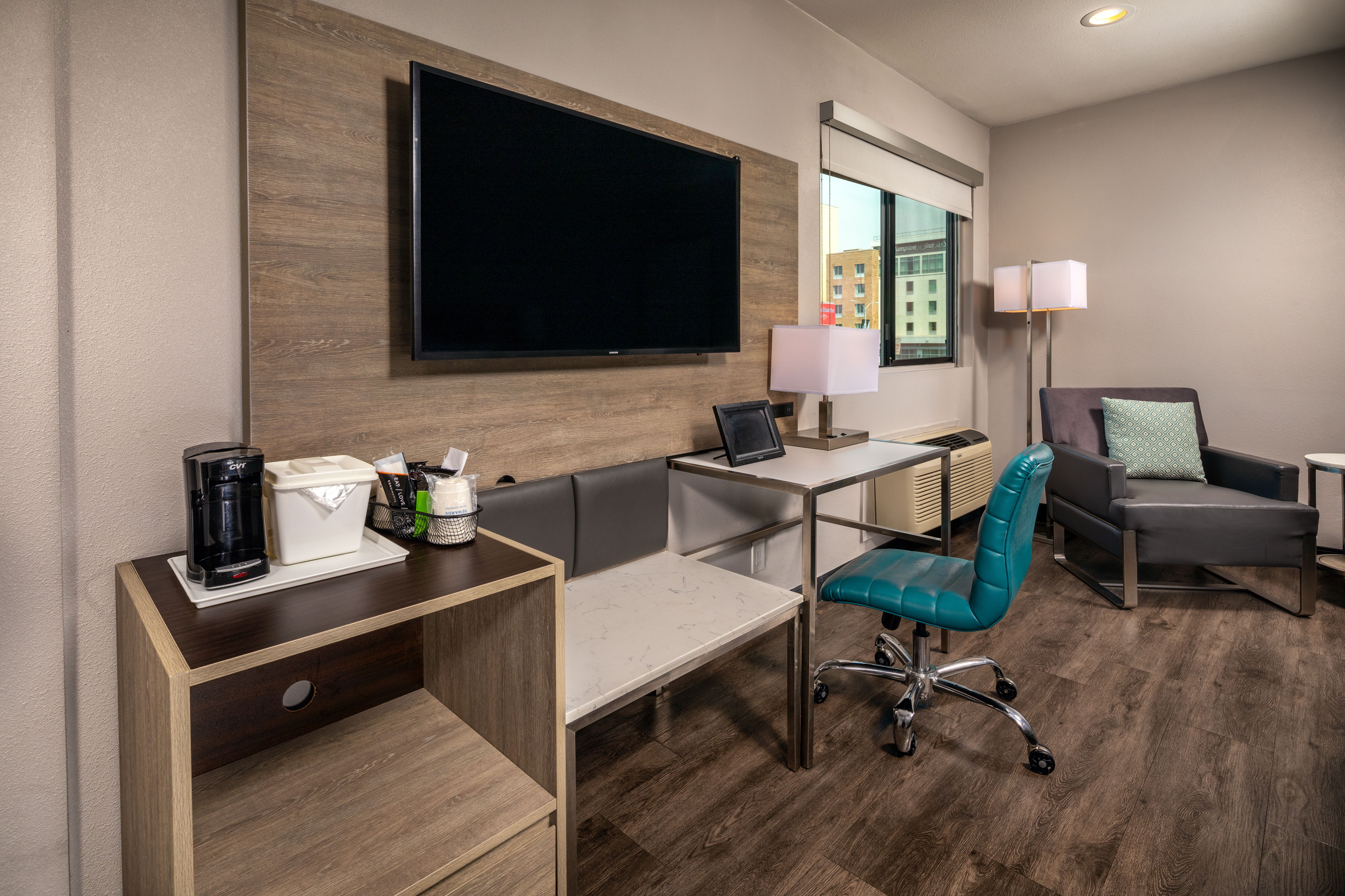 Double King Bed Non Smoking