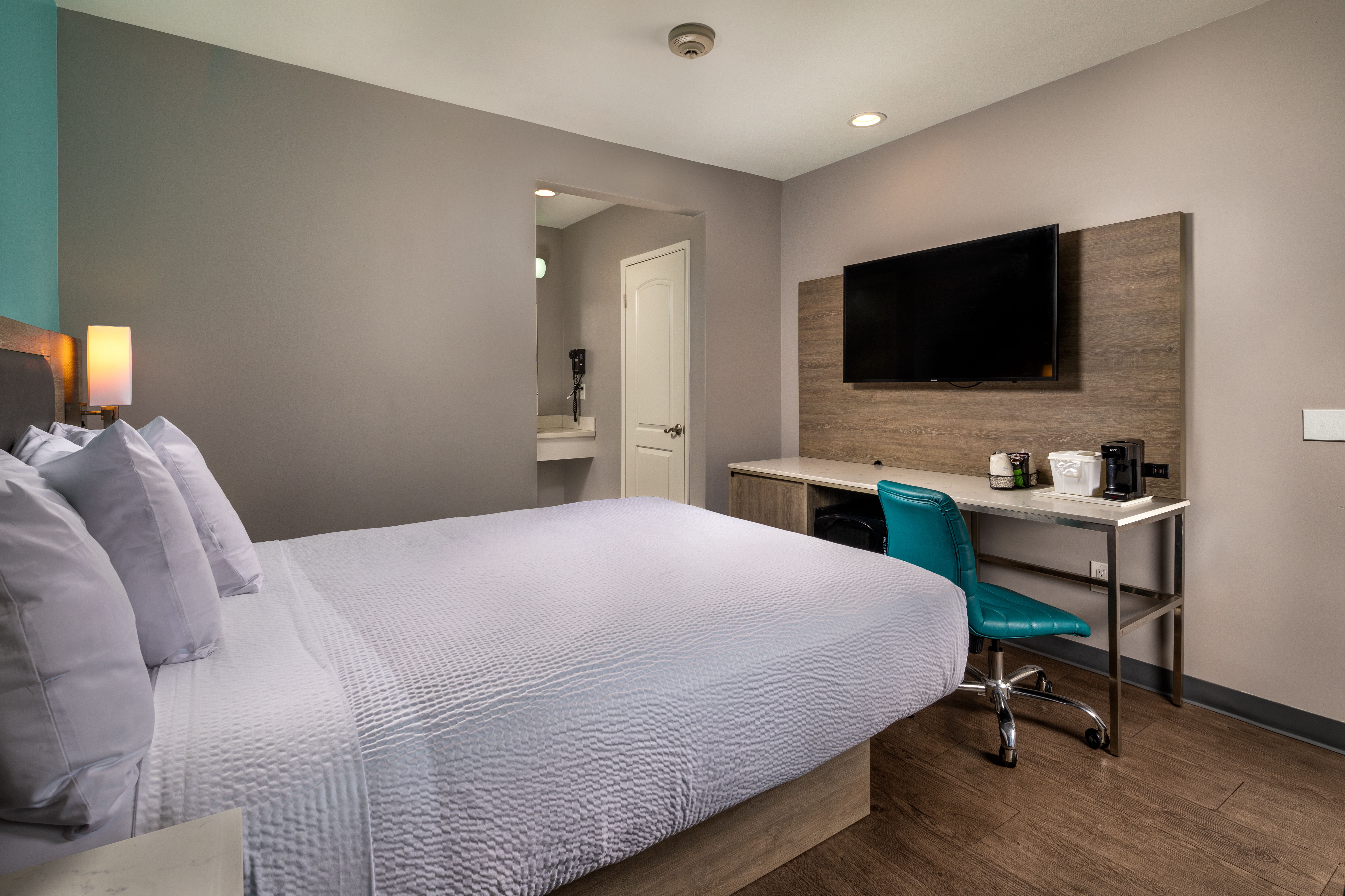 Double Queen Size Bed