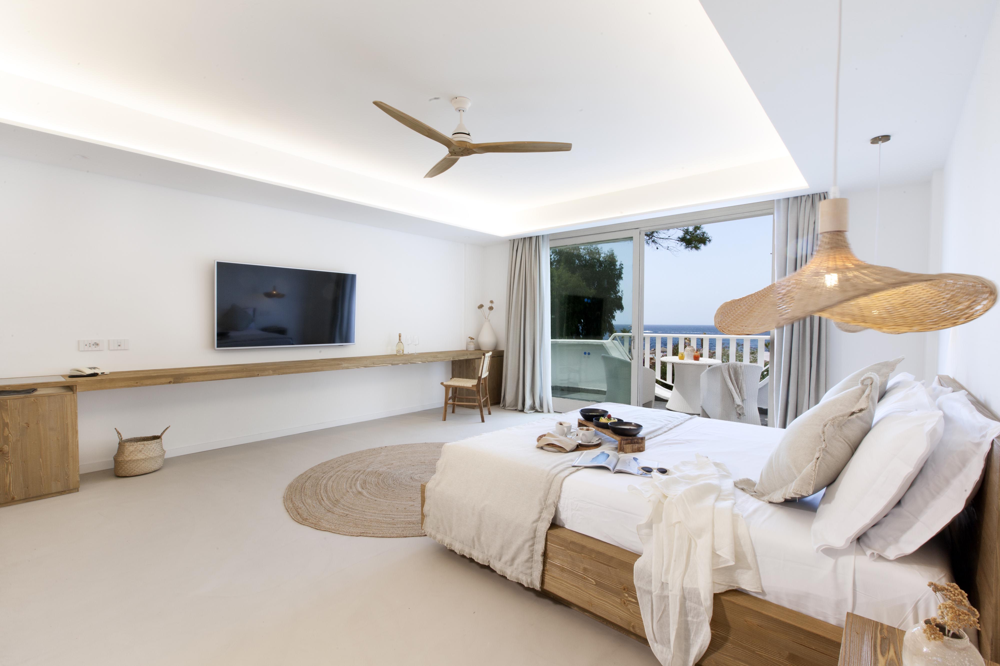 Junior Suite Sea View with Balcony