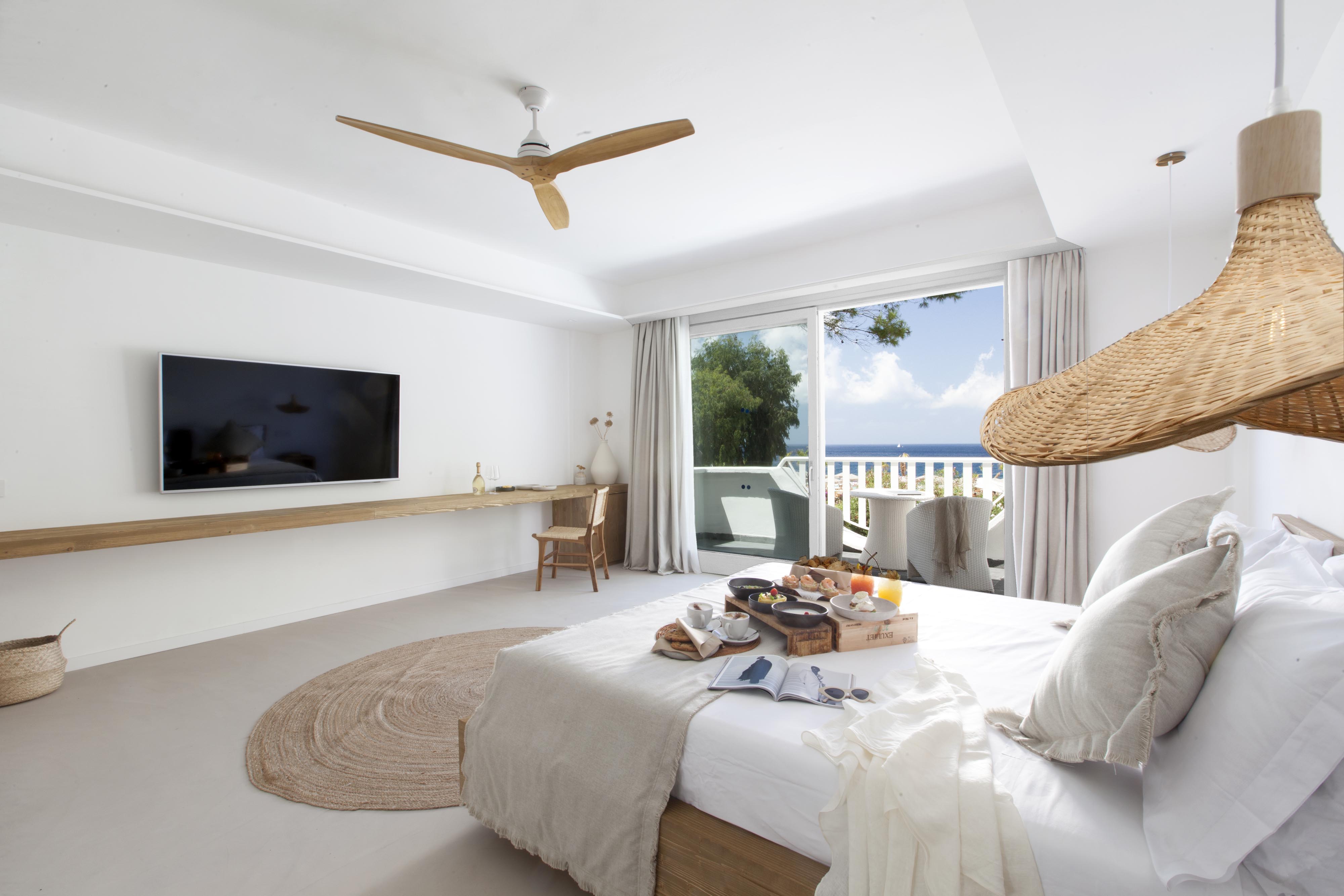 Junior Suite Sea View with Balcony